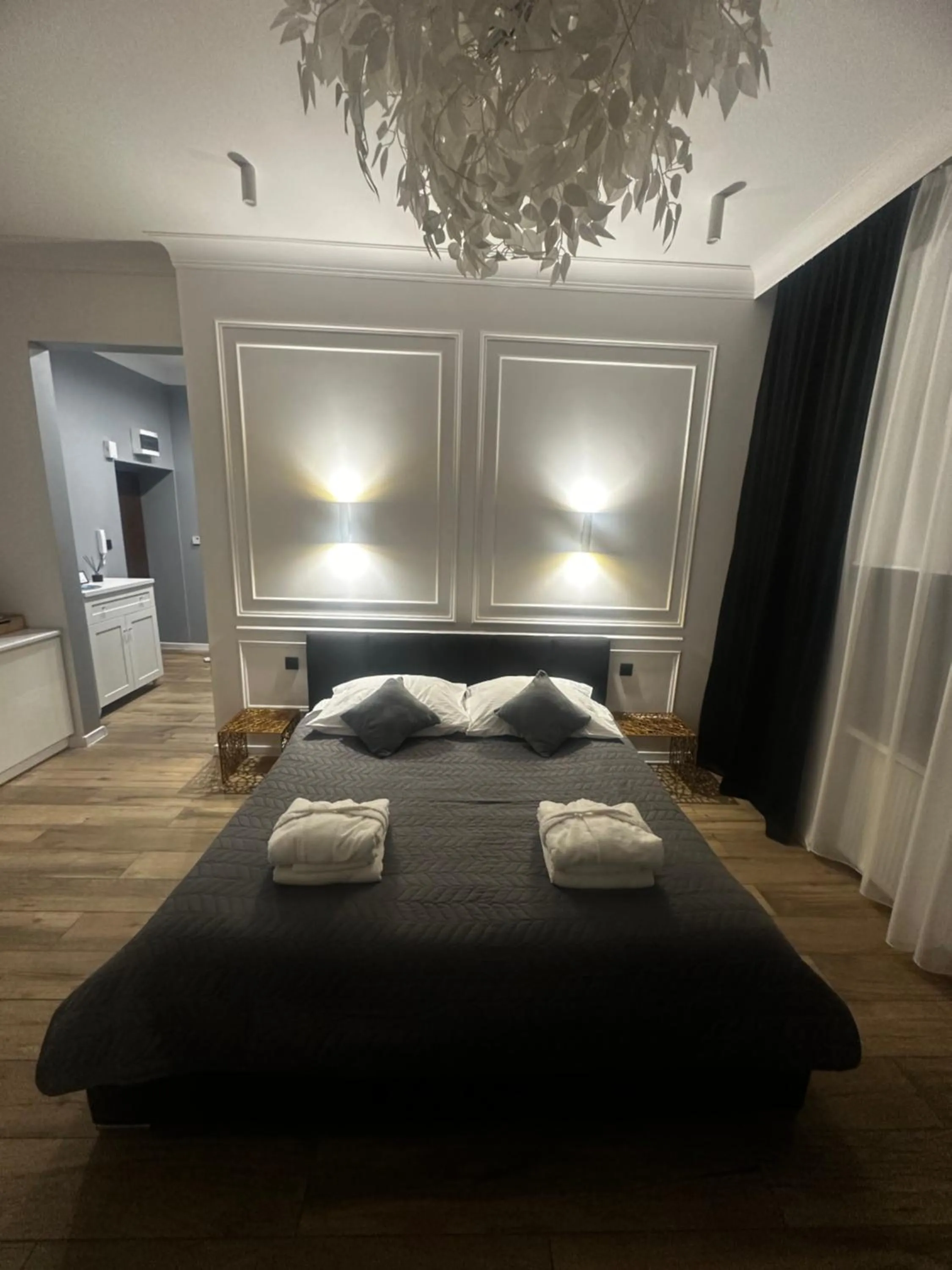 Bed in Apartament z Jacuzzi Kraków SHINE Starowiślna