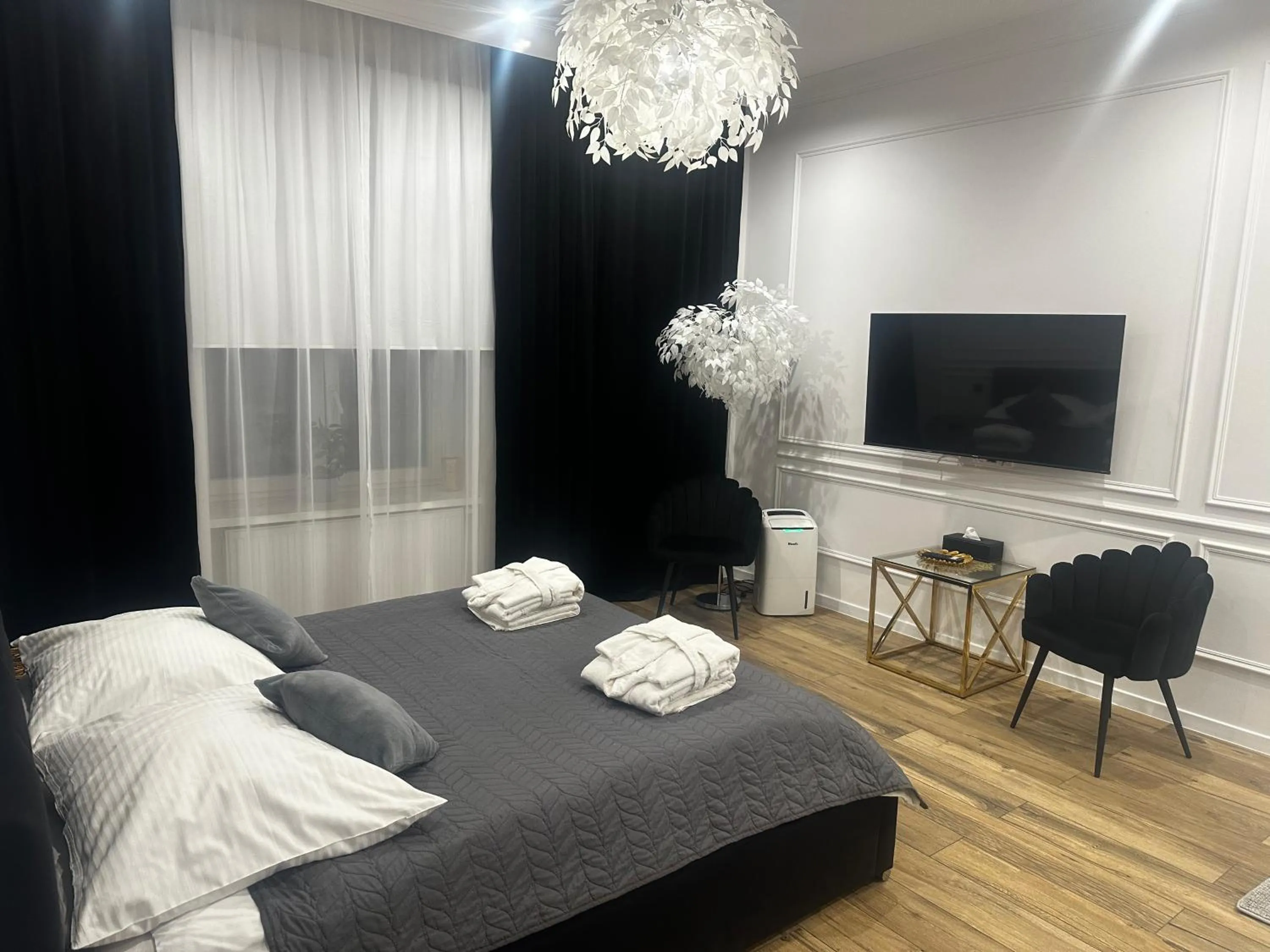 Bed in Apartament z Jacuzzi Kraków SHINE Starowiślna