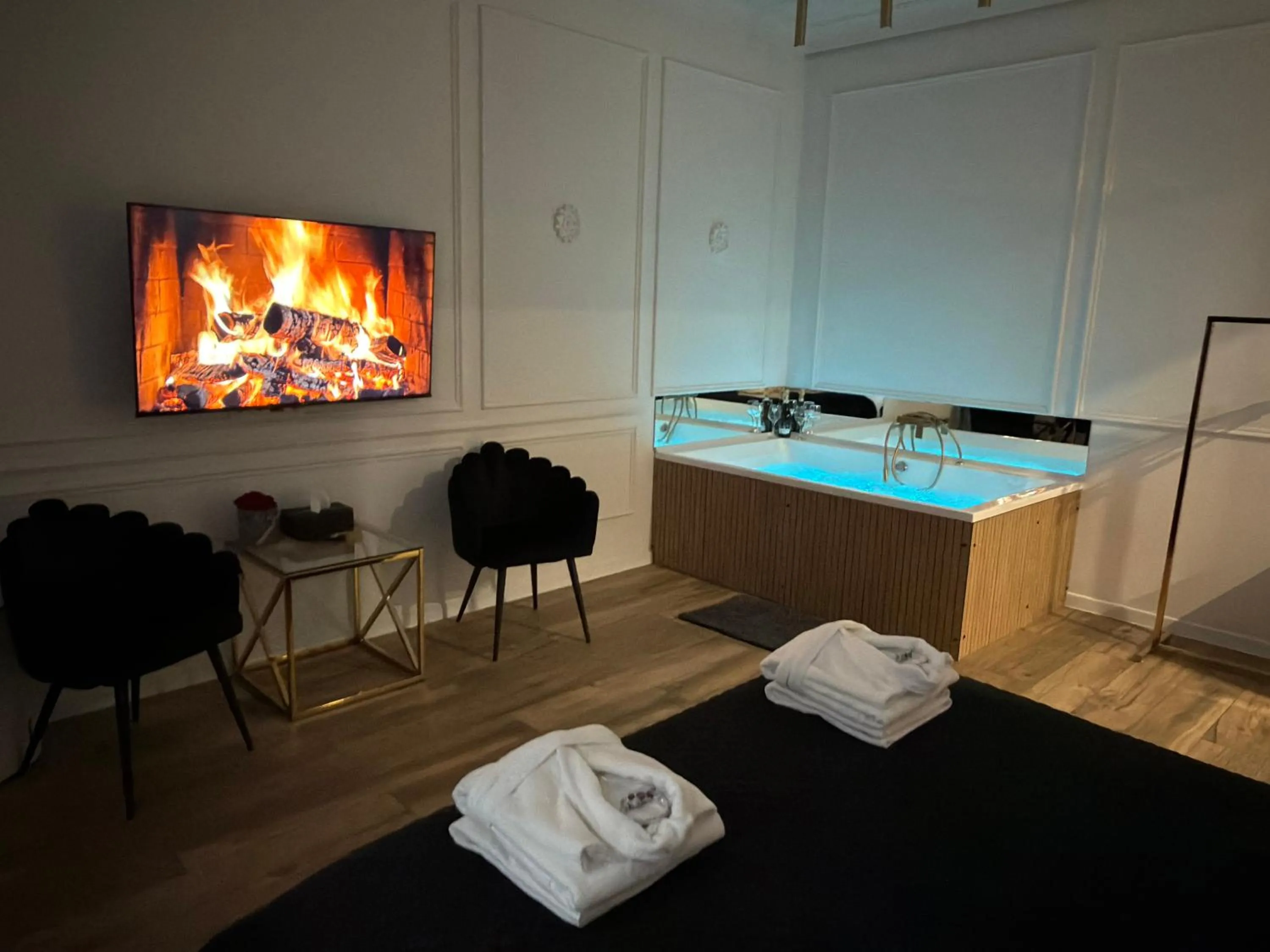 Bed in Apartament z Jacuzzi Kraków SHINE Starowiślna