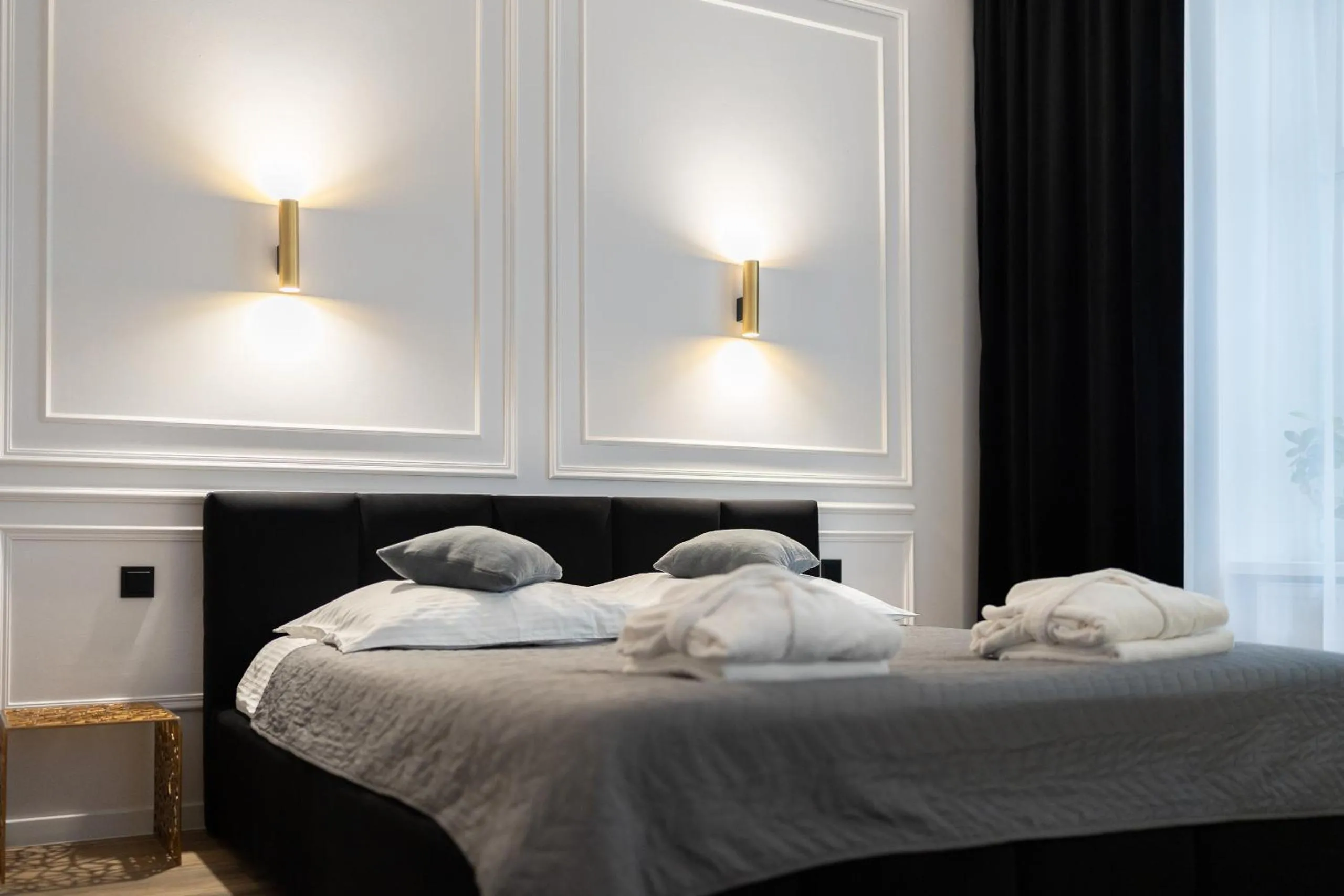 Photo of the whole room, Bed in Apartament z Jacuzzi Kraków SHINE Starowiślna