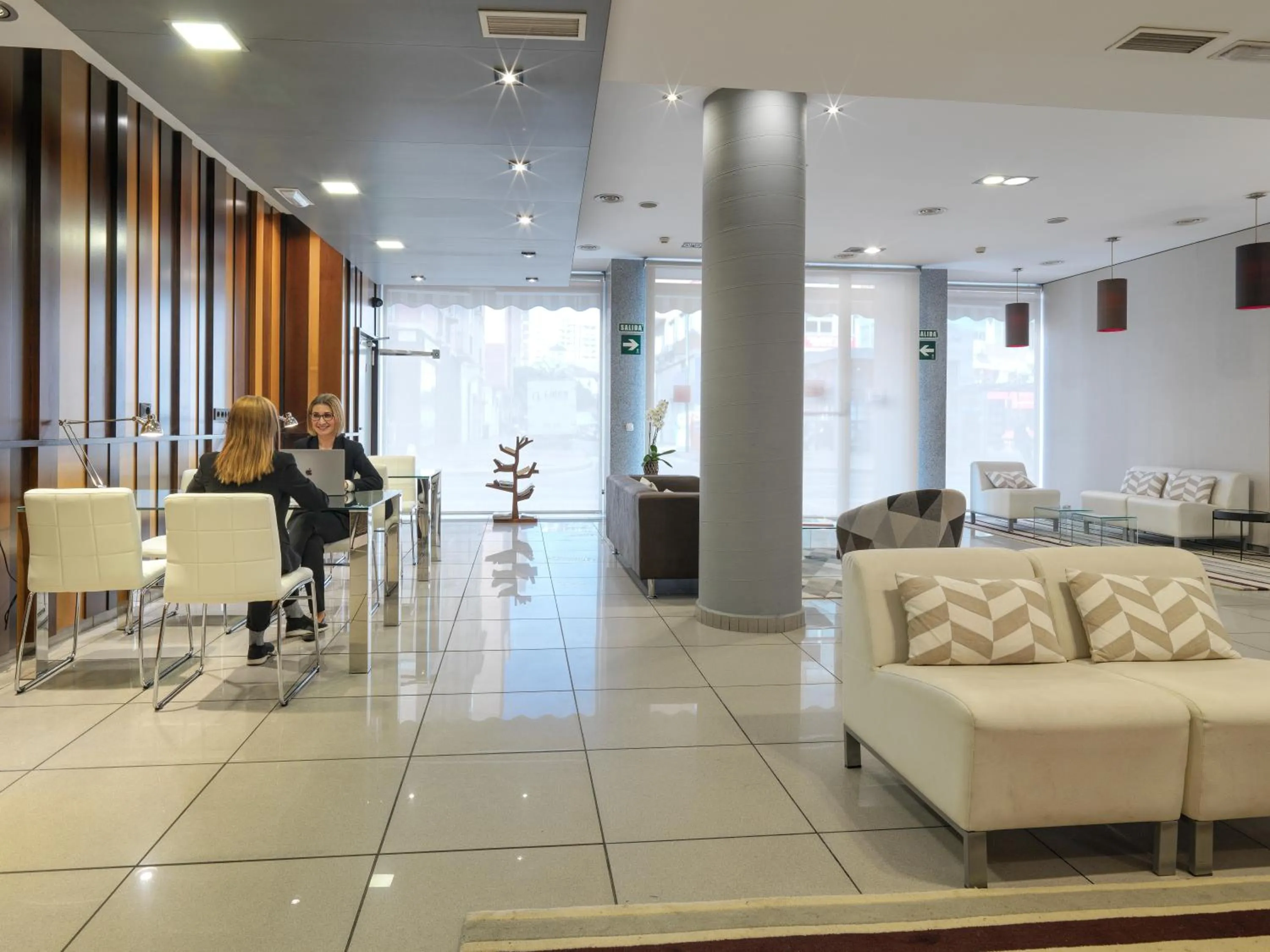 Living room in Hotel Guadalmedina