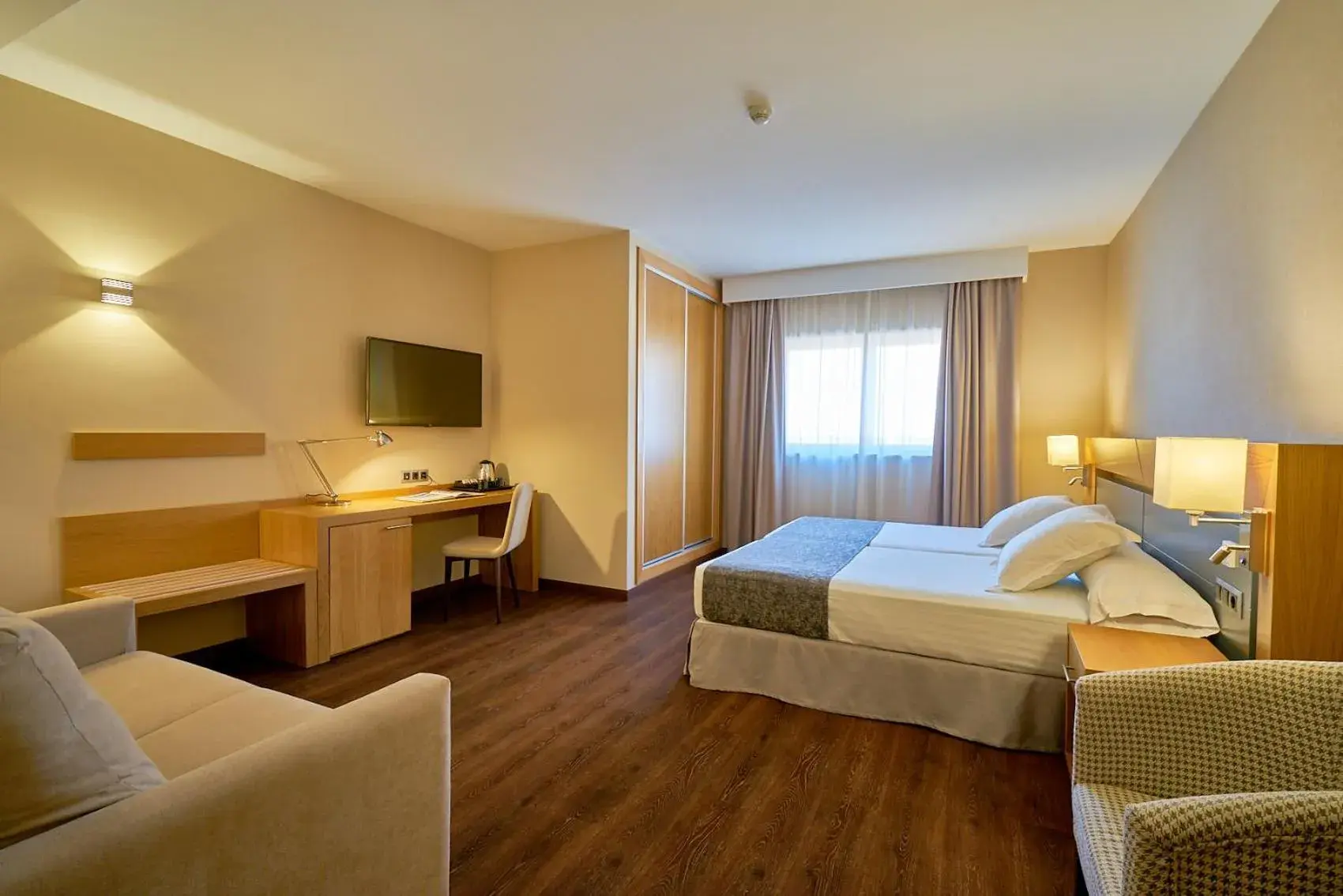 Off site, Bed in Hotel Guadalmedina Off site, Bed in Hotel Guadalmedina