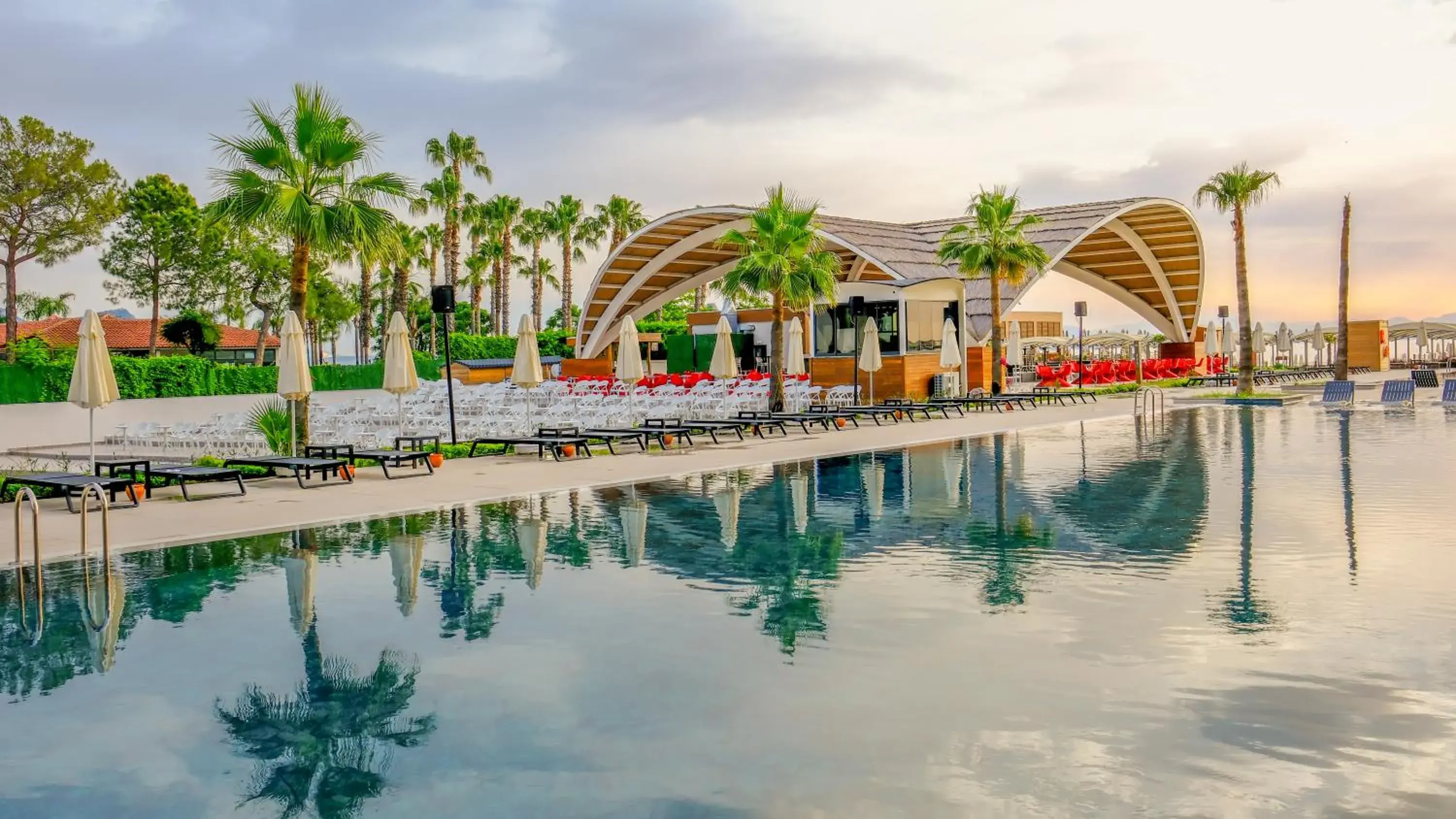 Pool view in Siu Collection - Ultra All Inclusive Pool view in Siu Collection - Ultra All Inclusive