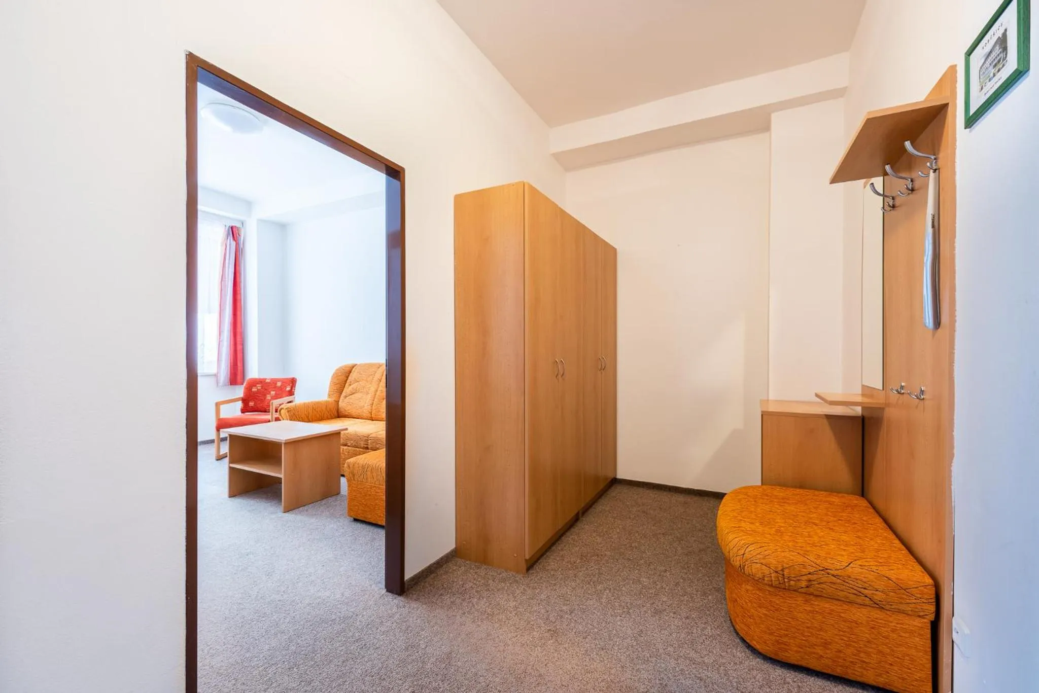 wardrobe in HOTEL AGRI