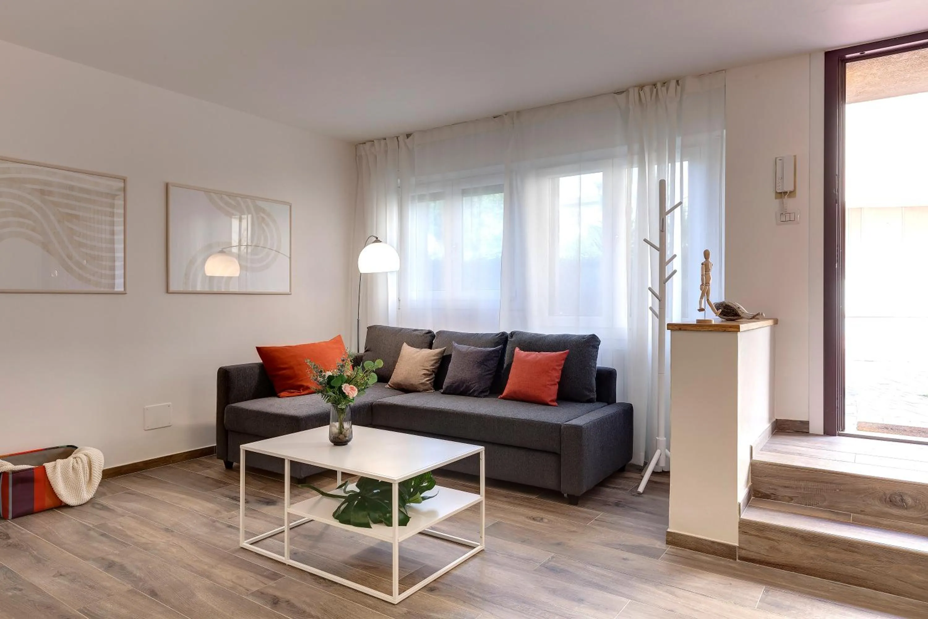 Rachel Apartment by Mamo Florence