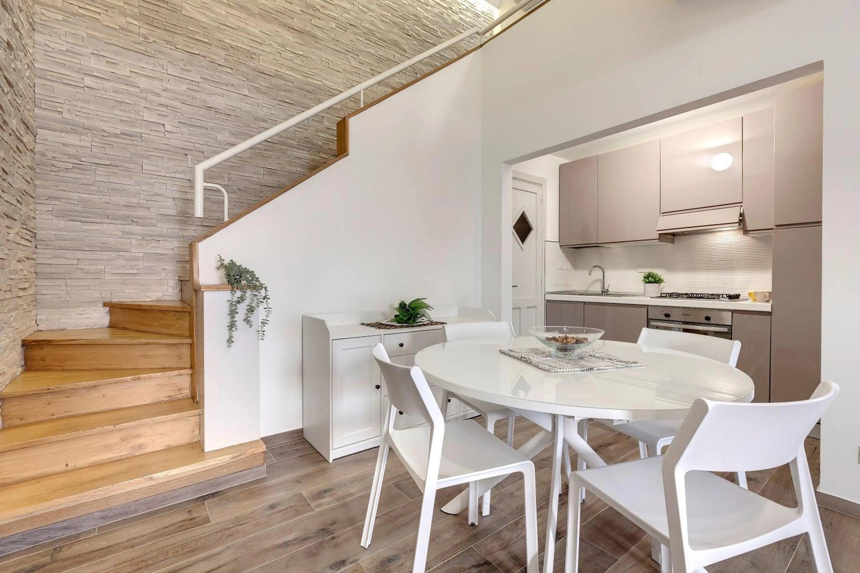 Rachel Apartment by Mamo Florence