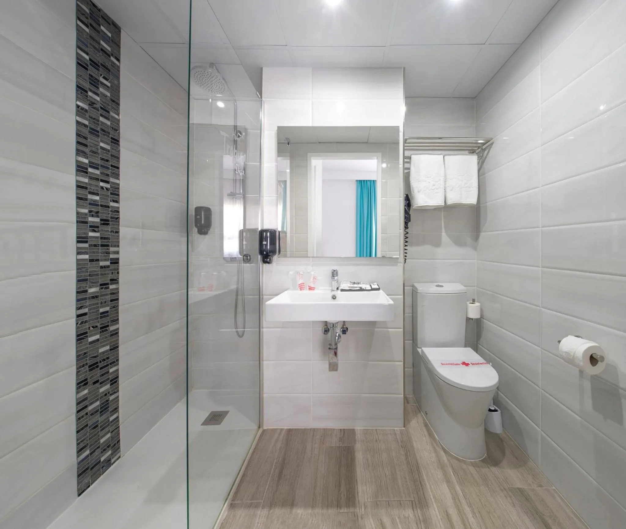 Bathroom in Hotel Tropical