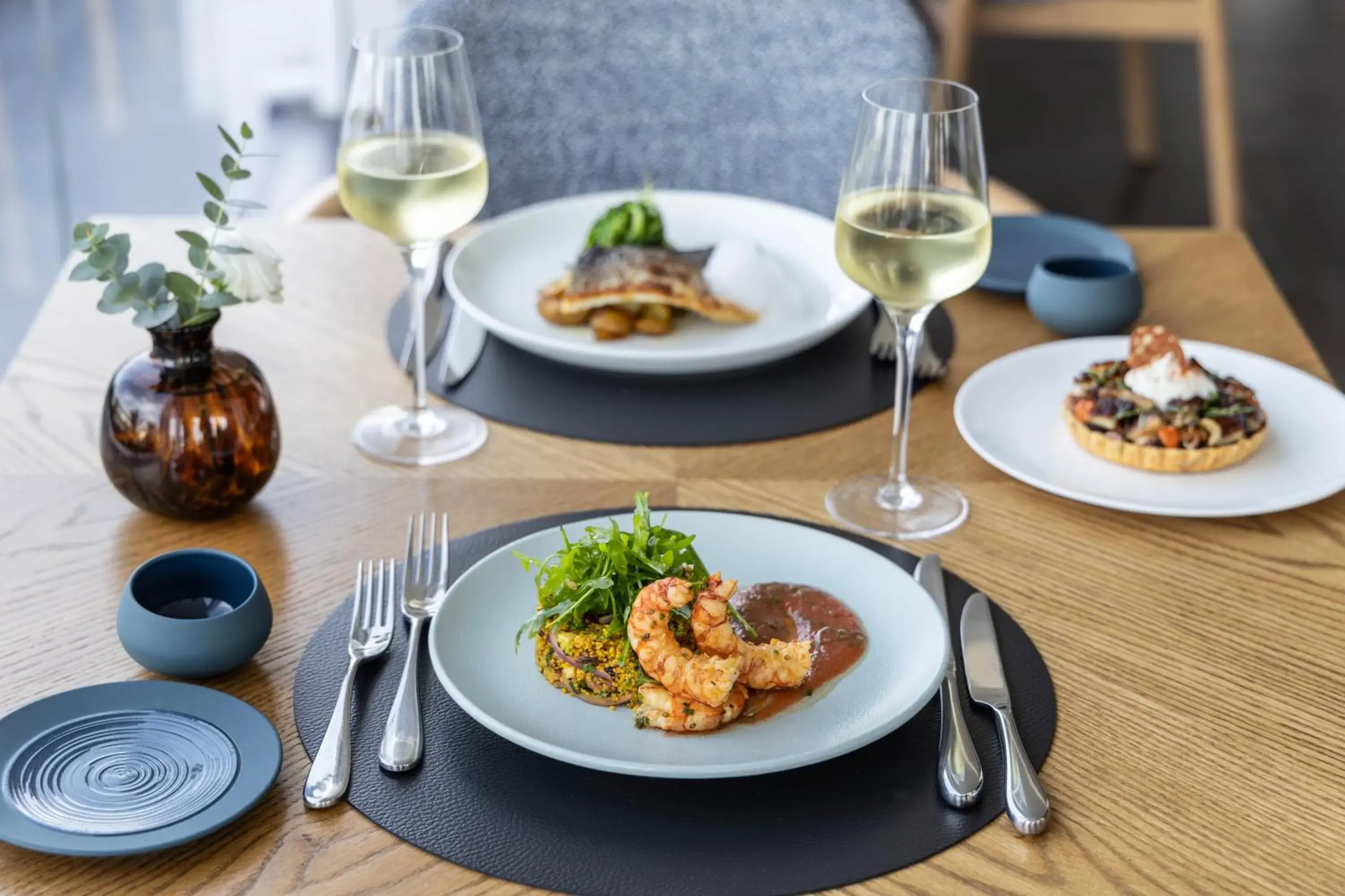 Restaurant/places to eat in Amalia Hotel Athens Restaurant/places to eat in Amalia Hotel Athens