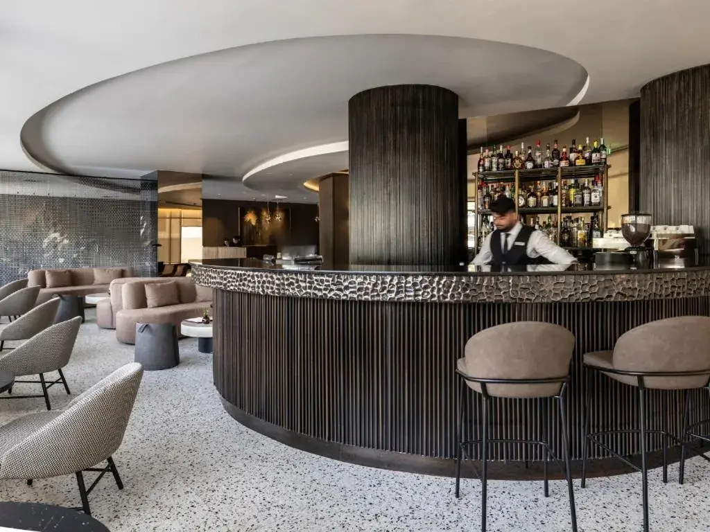 Restaurant/places to eat in Amalia Hotel Athens Restaurant/places to eat in Amalia Hotel Athens