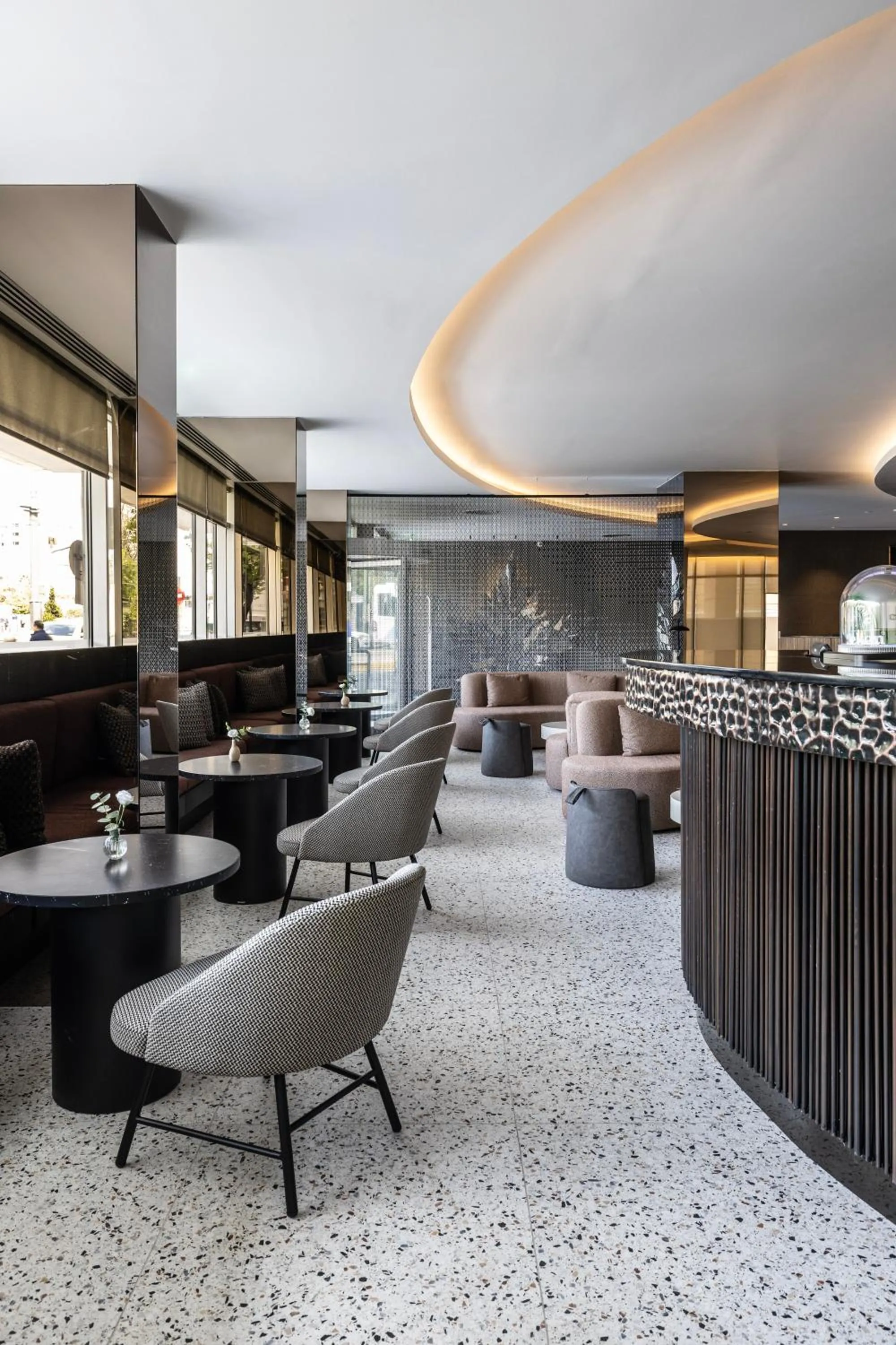 Restaurant/places to eat in Amalia Hotel Athens