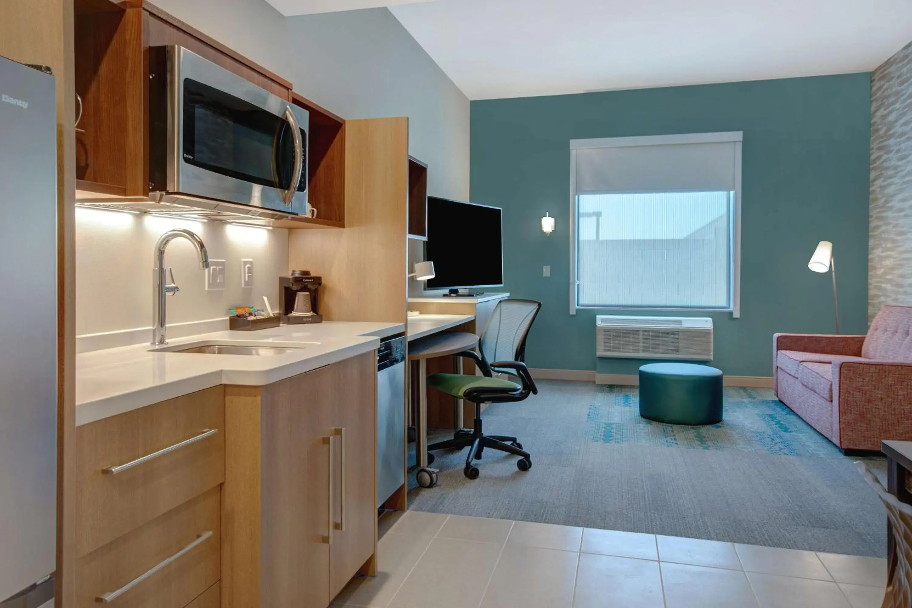 Bedroom, Kitchen/Kitchenette in Home2 Suites By Hilton Las Vegas North