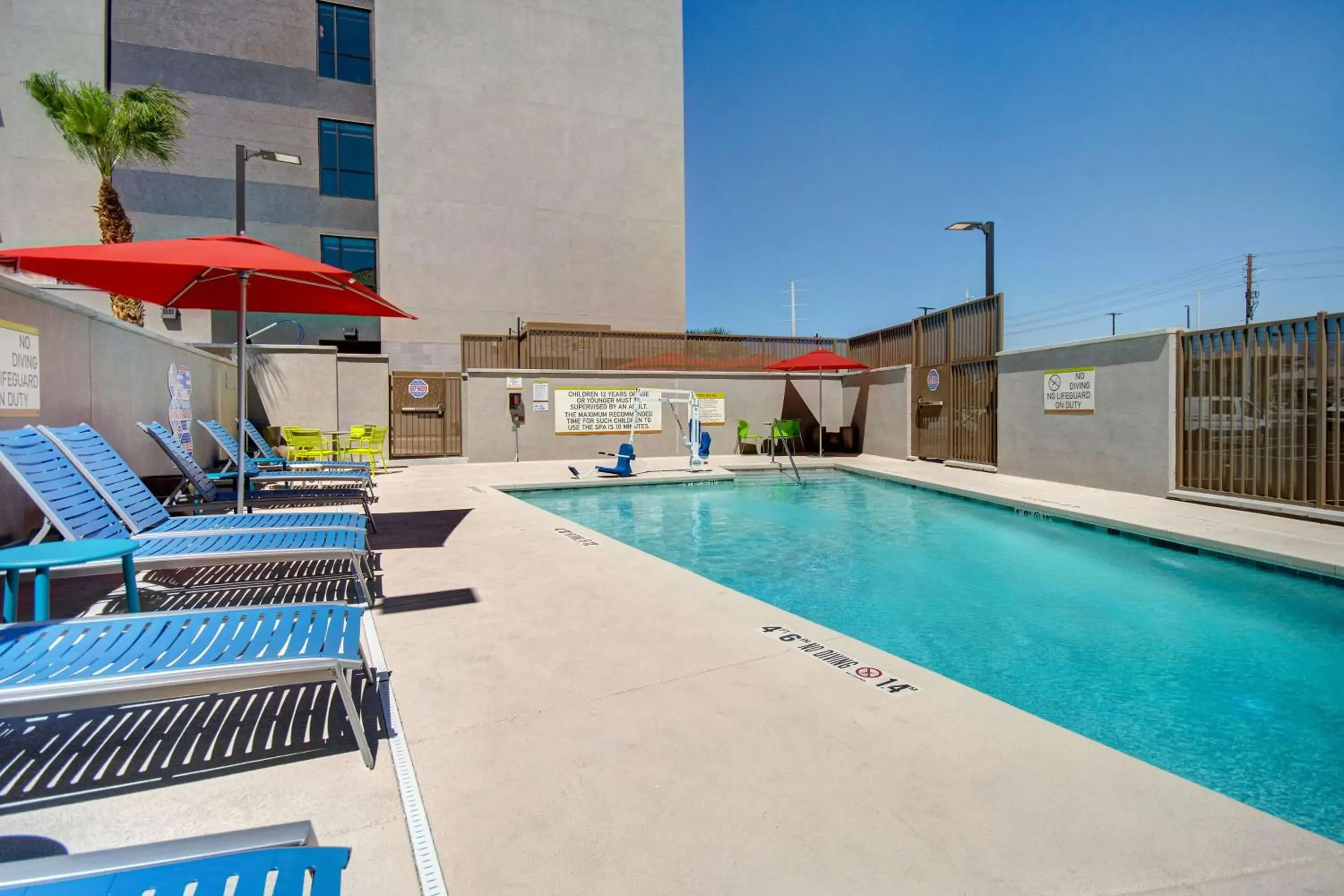 Pool view, Swimming Pool in Home2 Suites By Hilton Las Vegas North