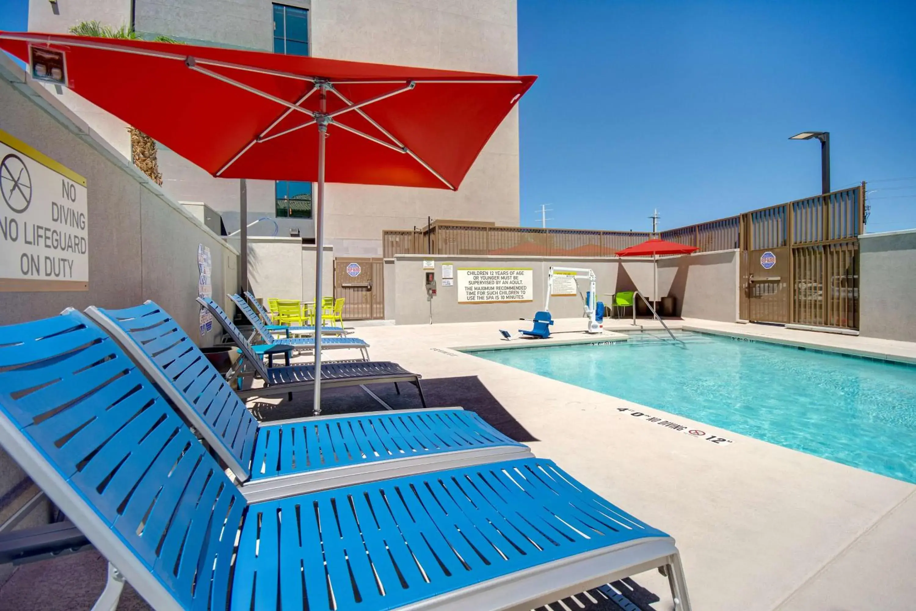 Pool view, Swimming Pool in Home2 Suites By Hilton Las Vegas North