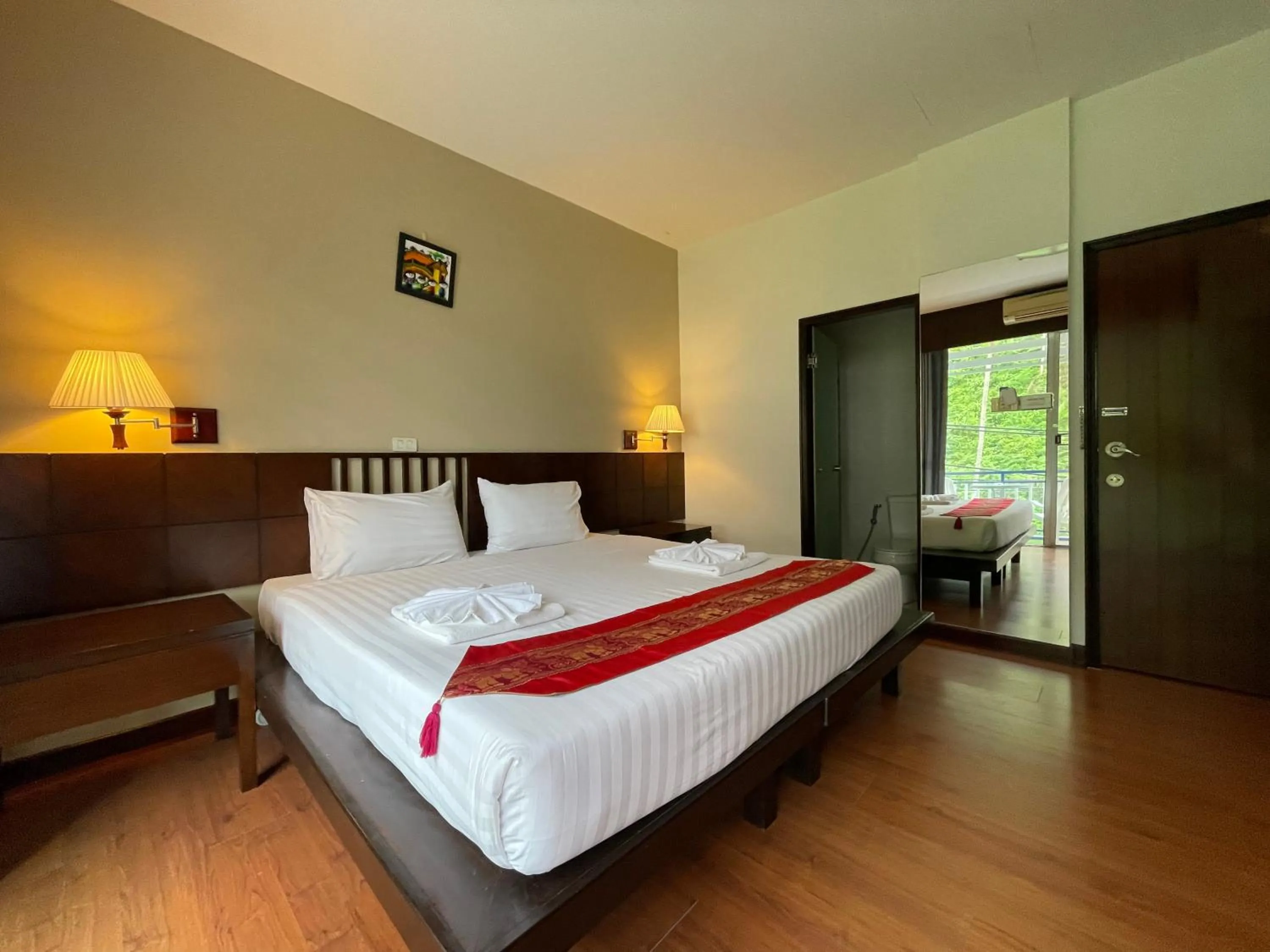 Photo of the whole room, Bed in Kata Sea Blue