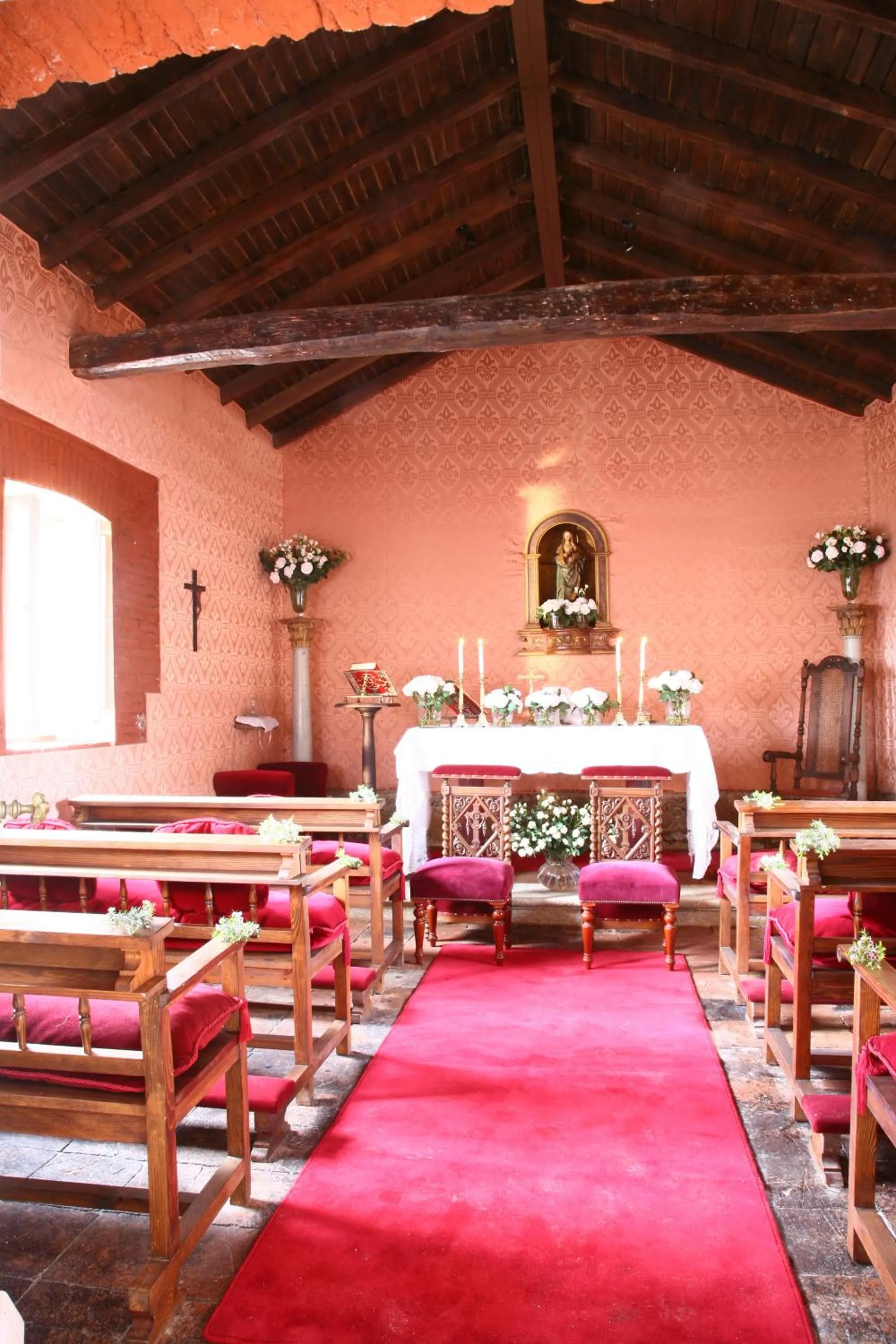 Place of worship in Hotel Valdepalacios Gourmand 5* GL