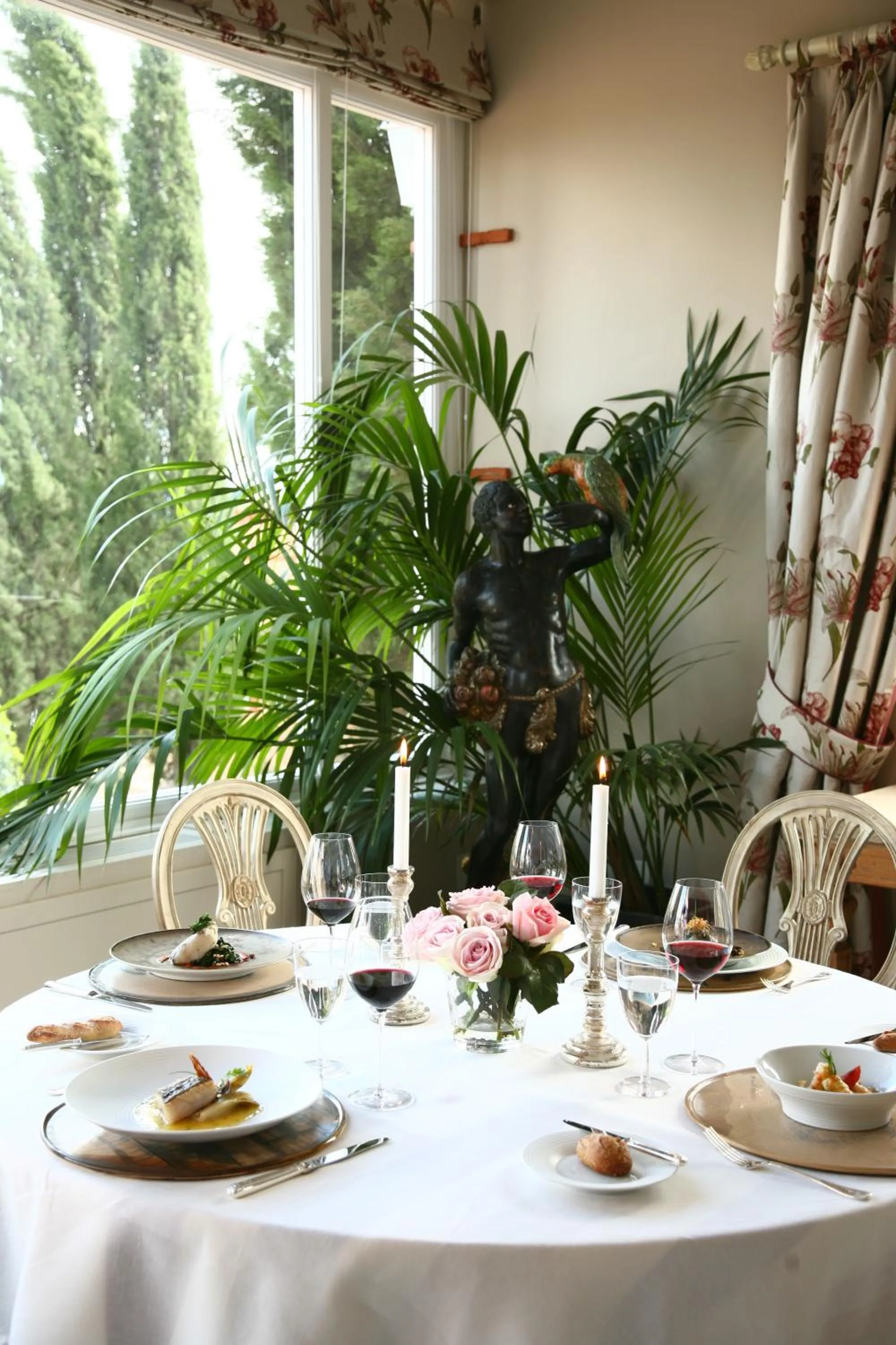 Restaurant/places to eat in Hotel Valdepalacios Gourmand 5* GL