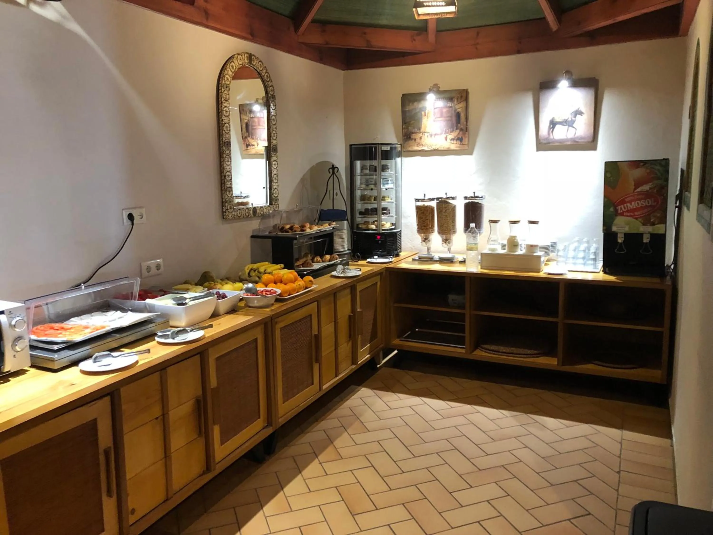 Buffet breakfast in Beach Hotel Dos Mares