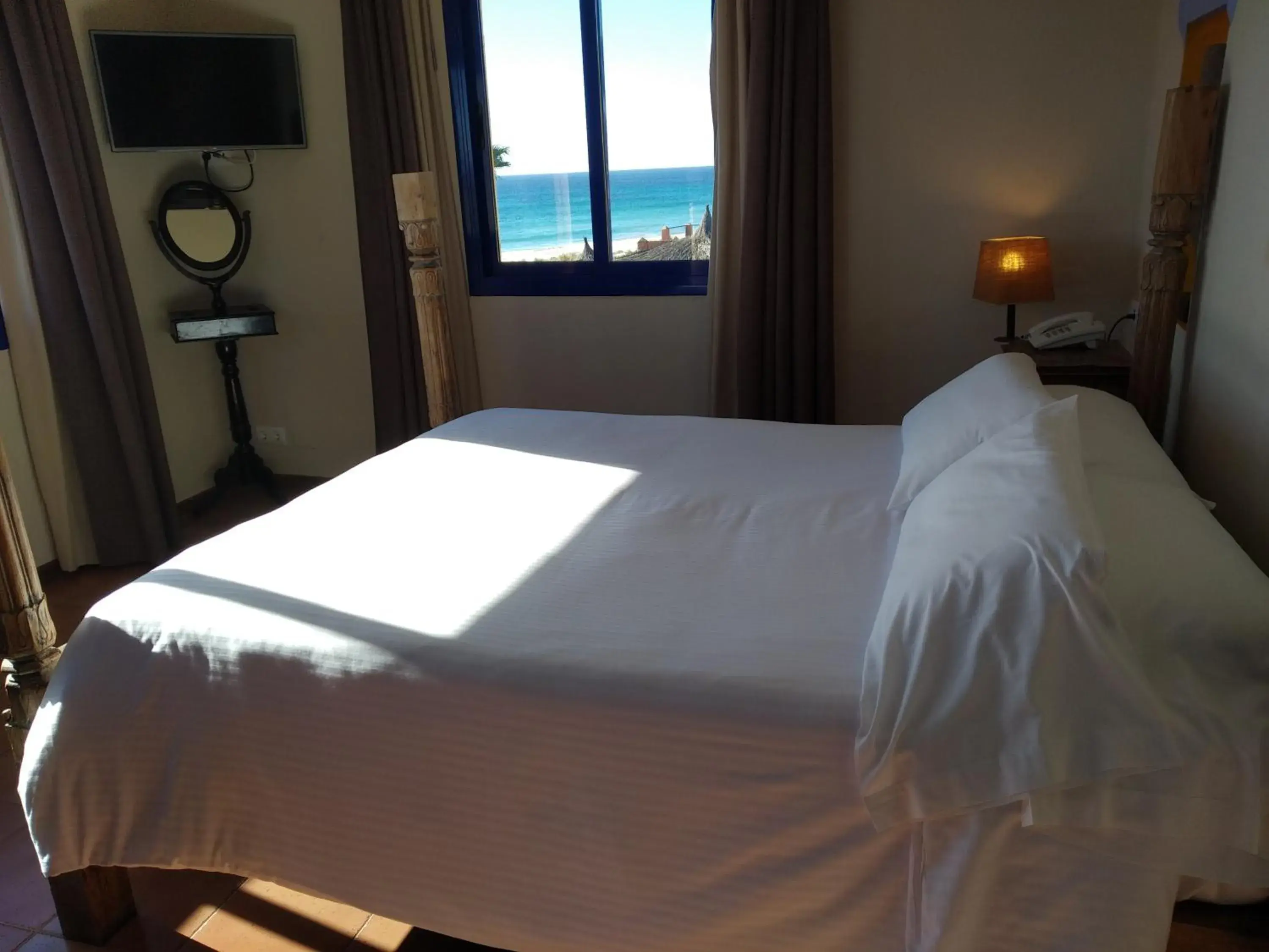 Junior Suite with Sea View in Beach Hotel Dos Mares Junior Suite with Sea View in Beach Hotel Dos Mares