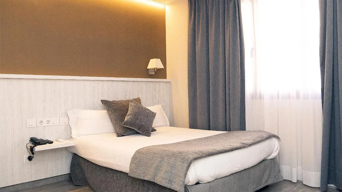 Bed in Hotel Coronado