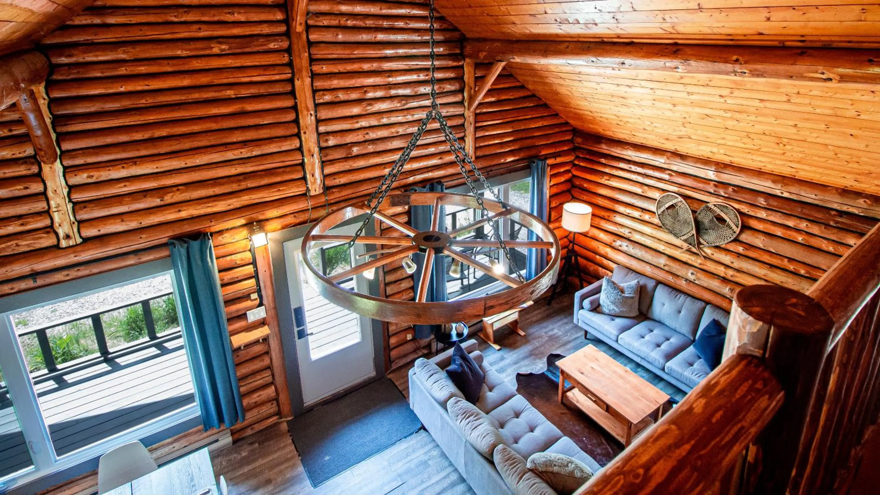 Living room in Les Chalets Tourisma - Chalet en bois rond avec spa - Chalet du 4e