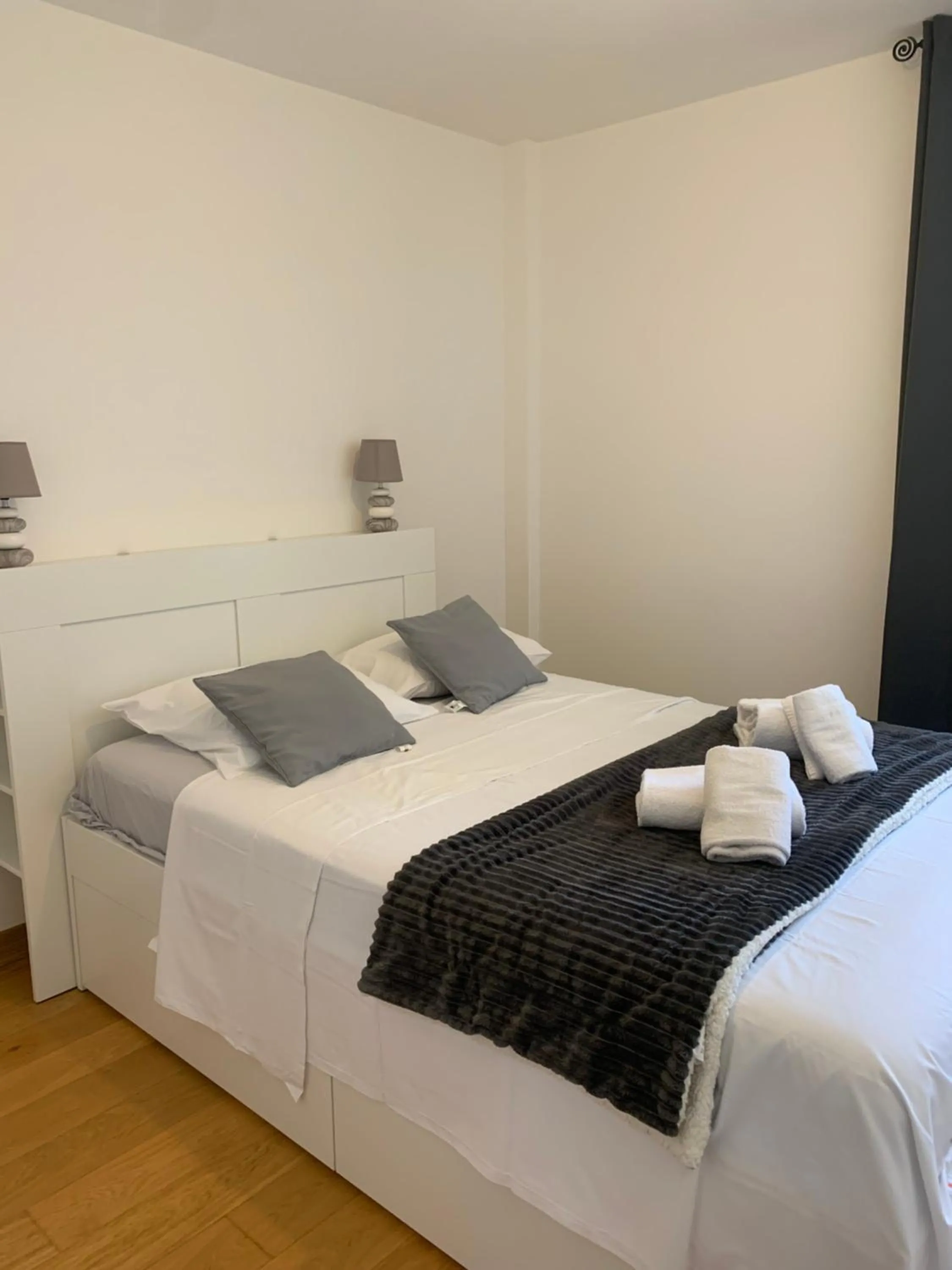 Bed in Les Hauts du Port-Appartement neuf sur le port