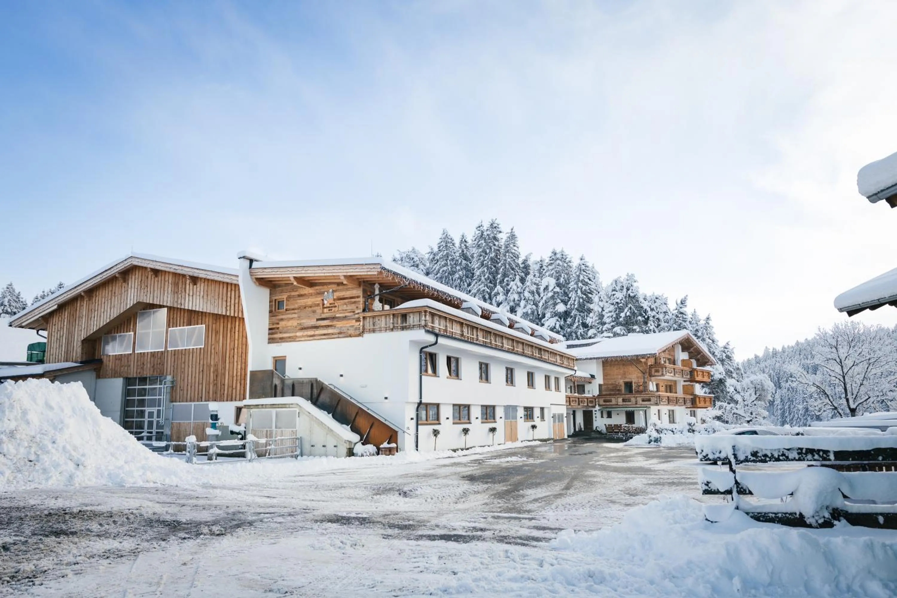 Property building in Edenhauserhof