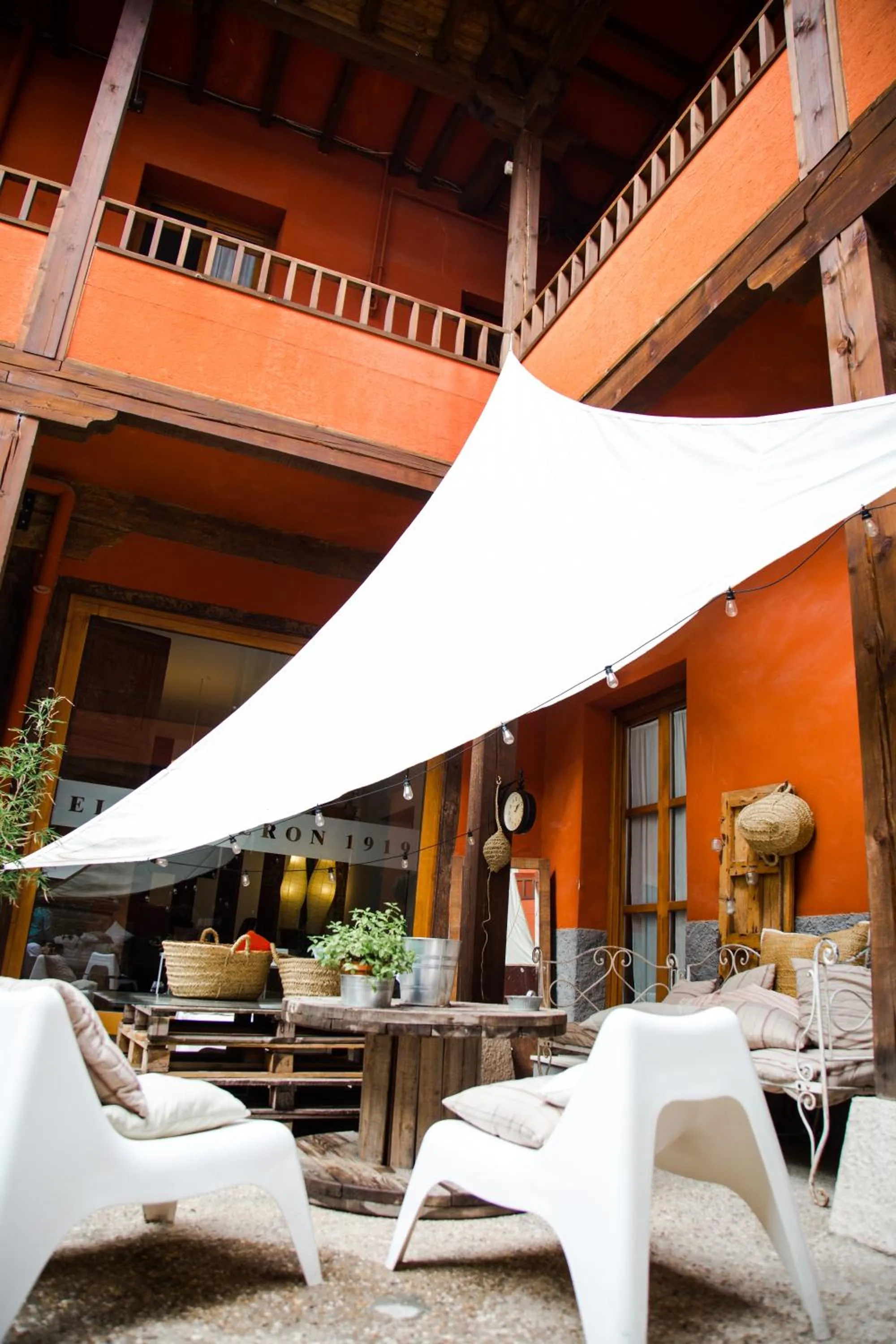 Patio in El Cocheron 1919