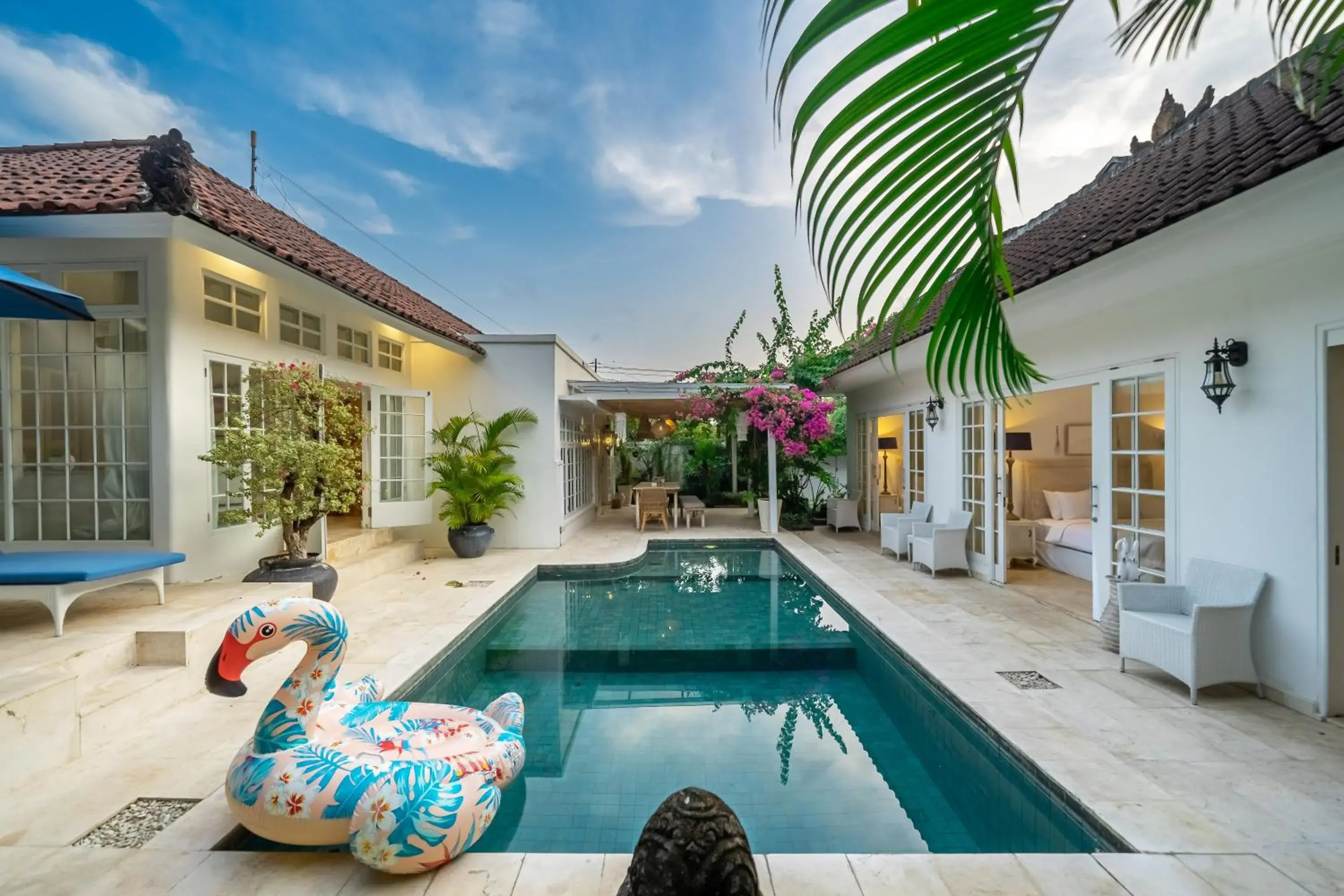 Cozy & Charming Canggu 4BR Luxury Villa Cozy & Charming Canggu 4BR Luxury Villa