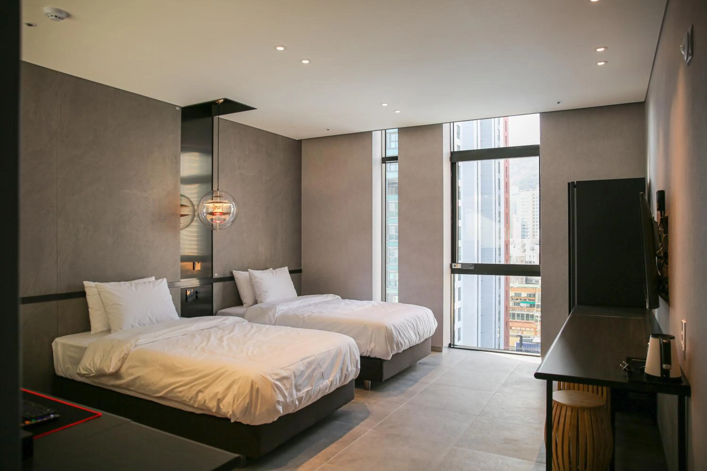 Bed in Rose Bay Hotel