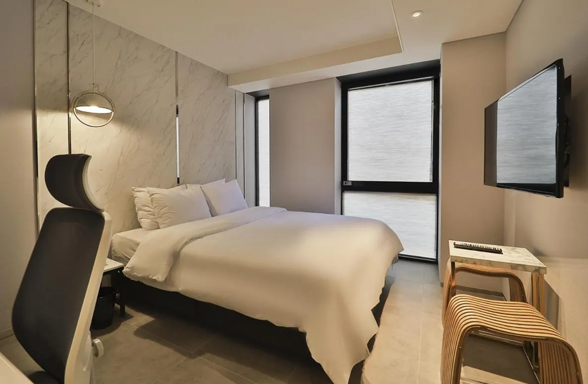 Bed in Rose Bay Hotel