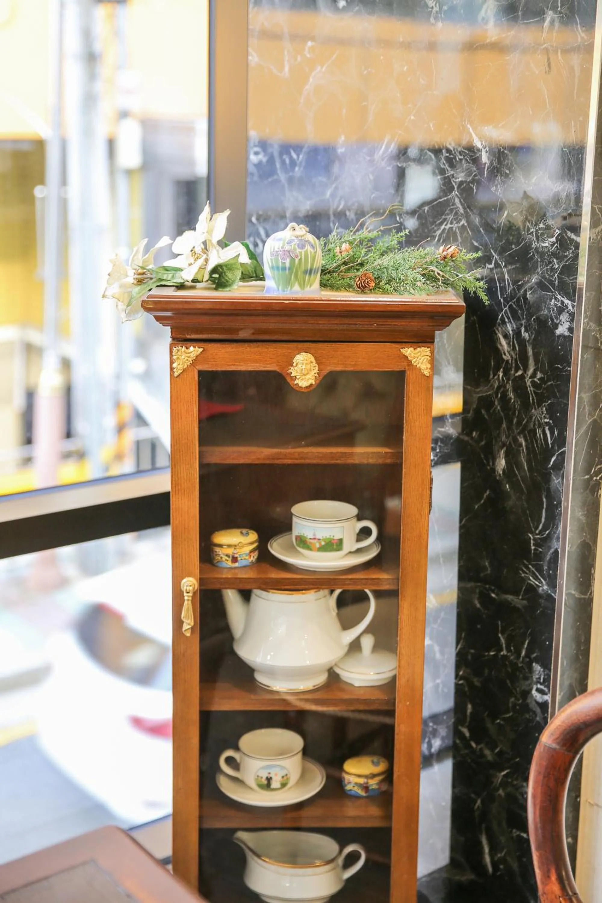 Coffee/tea facilities in Rose Bay Hotel
