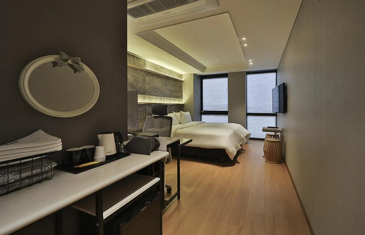 Bed in Rose Bay Hotel