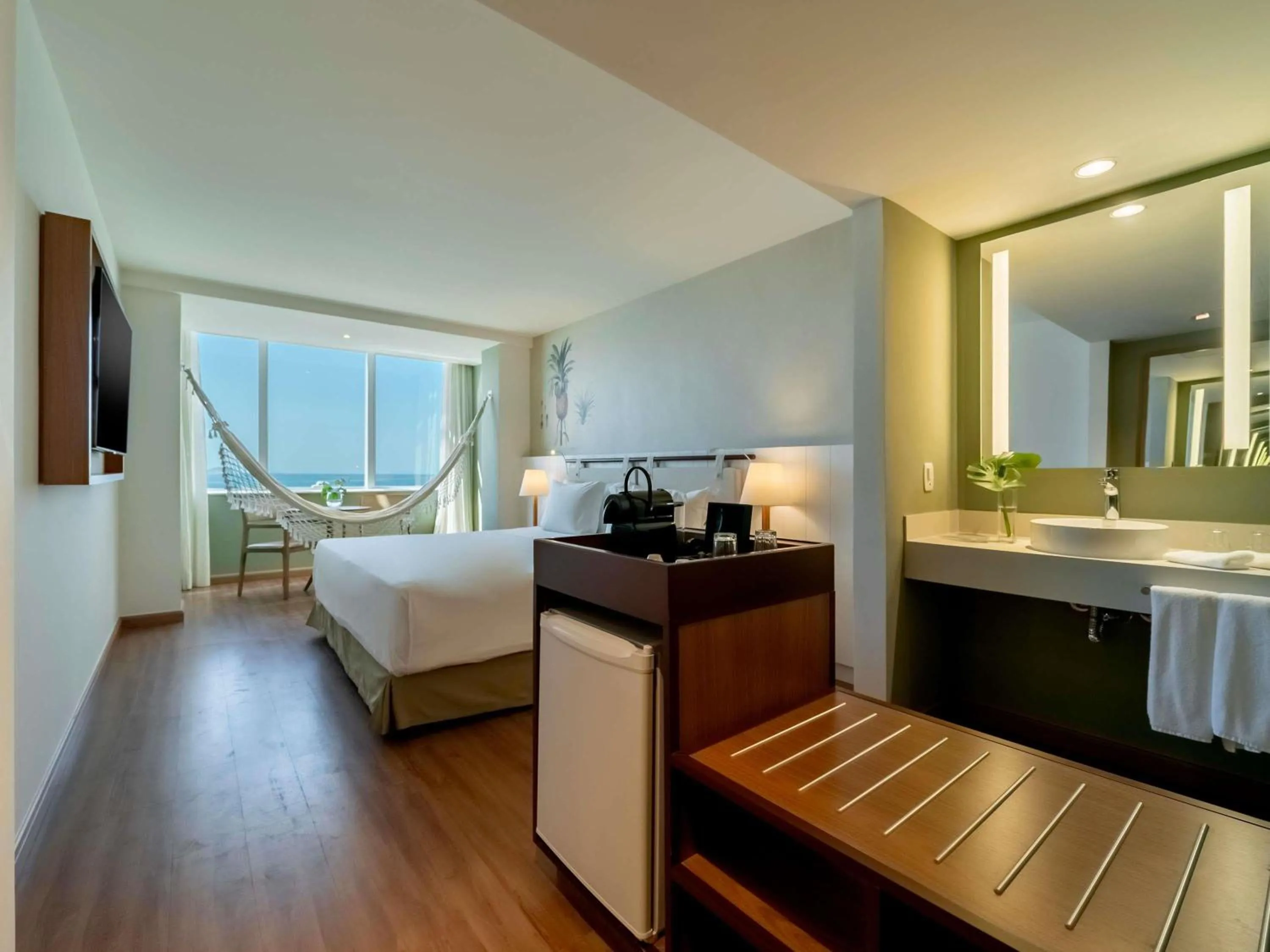 Bedroom, Bed in Grand Mercure Rio de Janeiro Copacabana