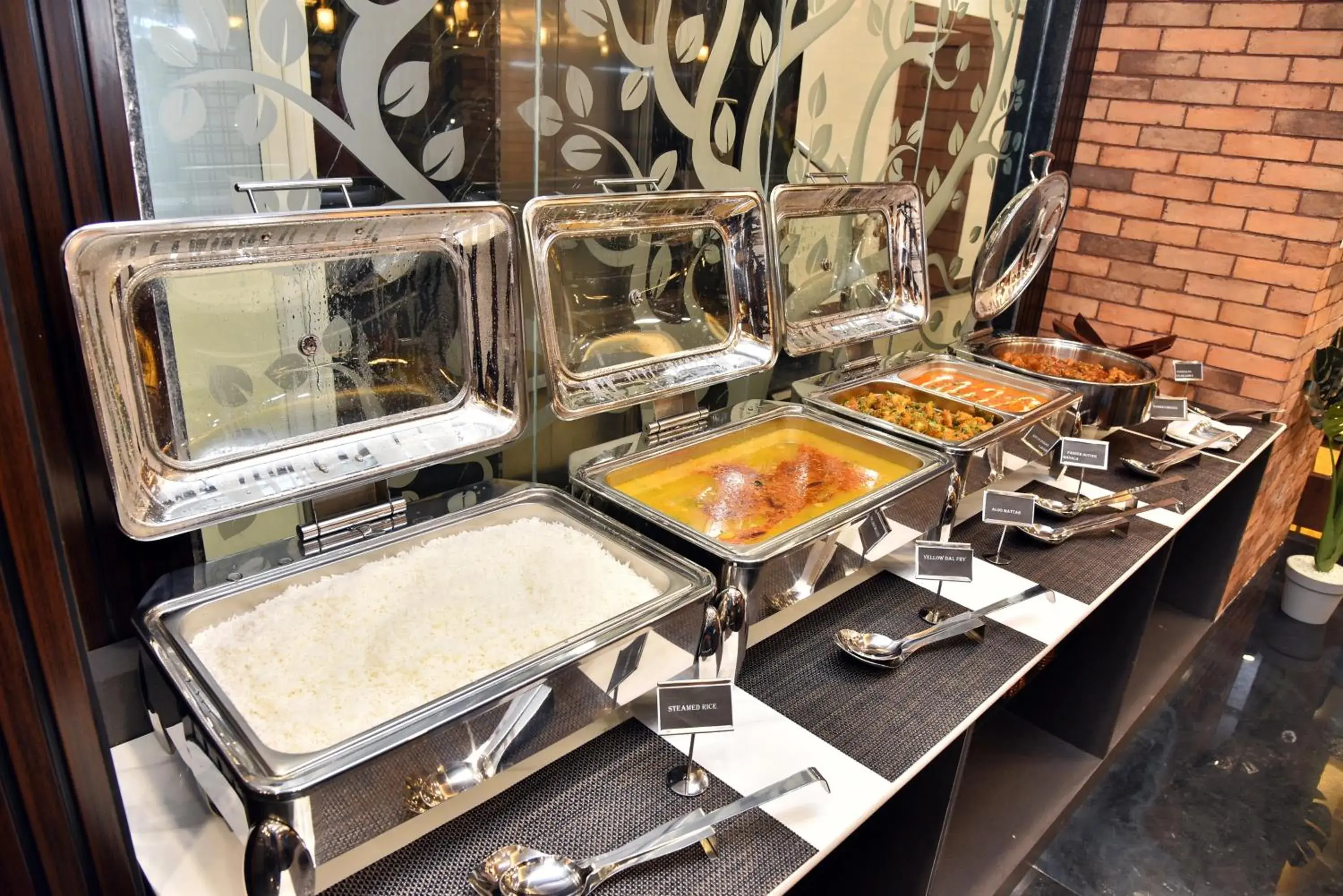 Food in Rufina Pinasa Residency Food in Rufina Pinasa Residency