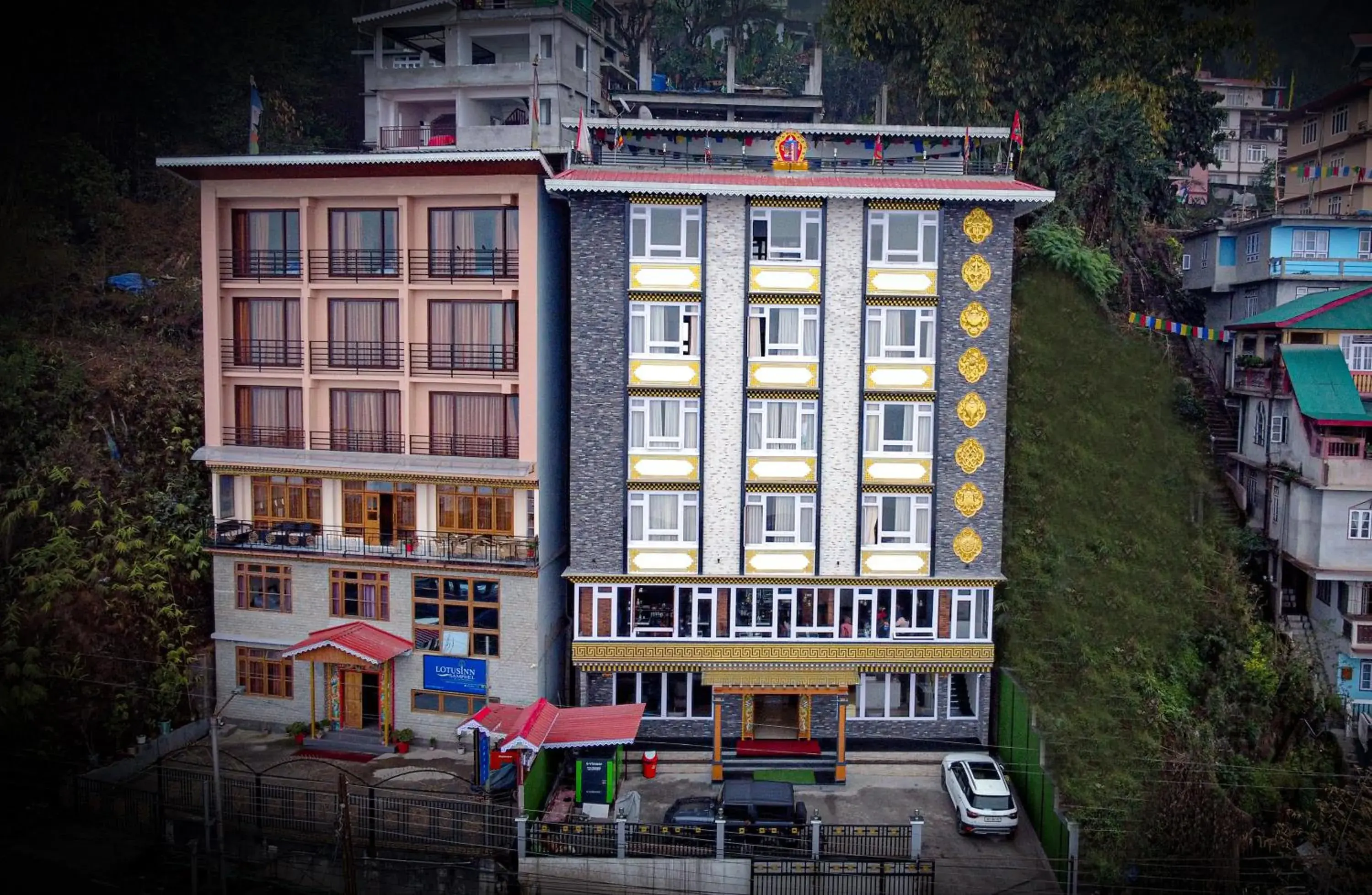 Property building in Rufina Pinasa Residency Property building in Rufina Pinasa Residency