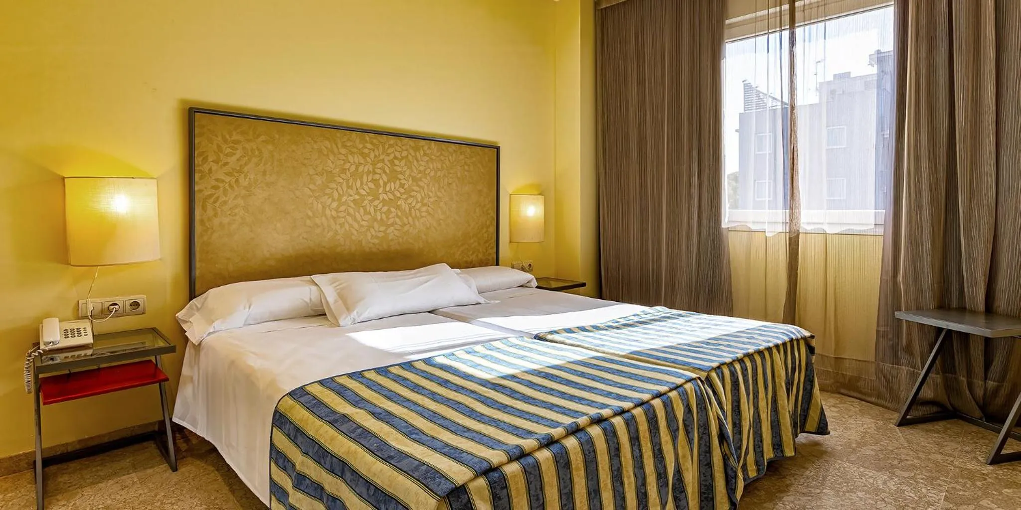 Bed in Apartamentos Vértice Sevilla Aljarafe