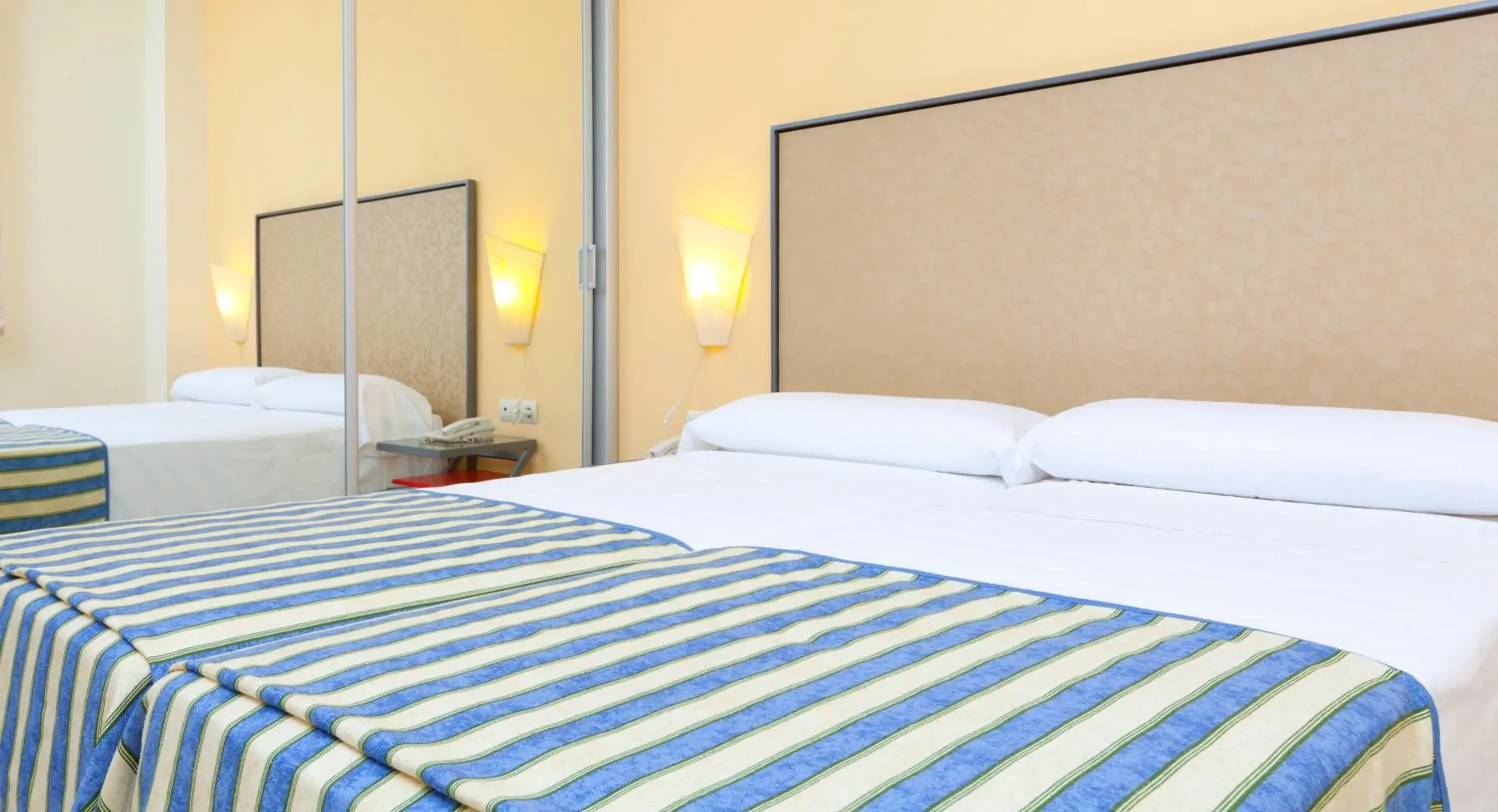 Bed in Apartamentos Vértice Sevilla Aljarafe Bed in Apartamentos Vértice Sevilla Aljarafe