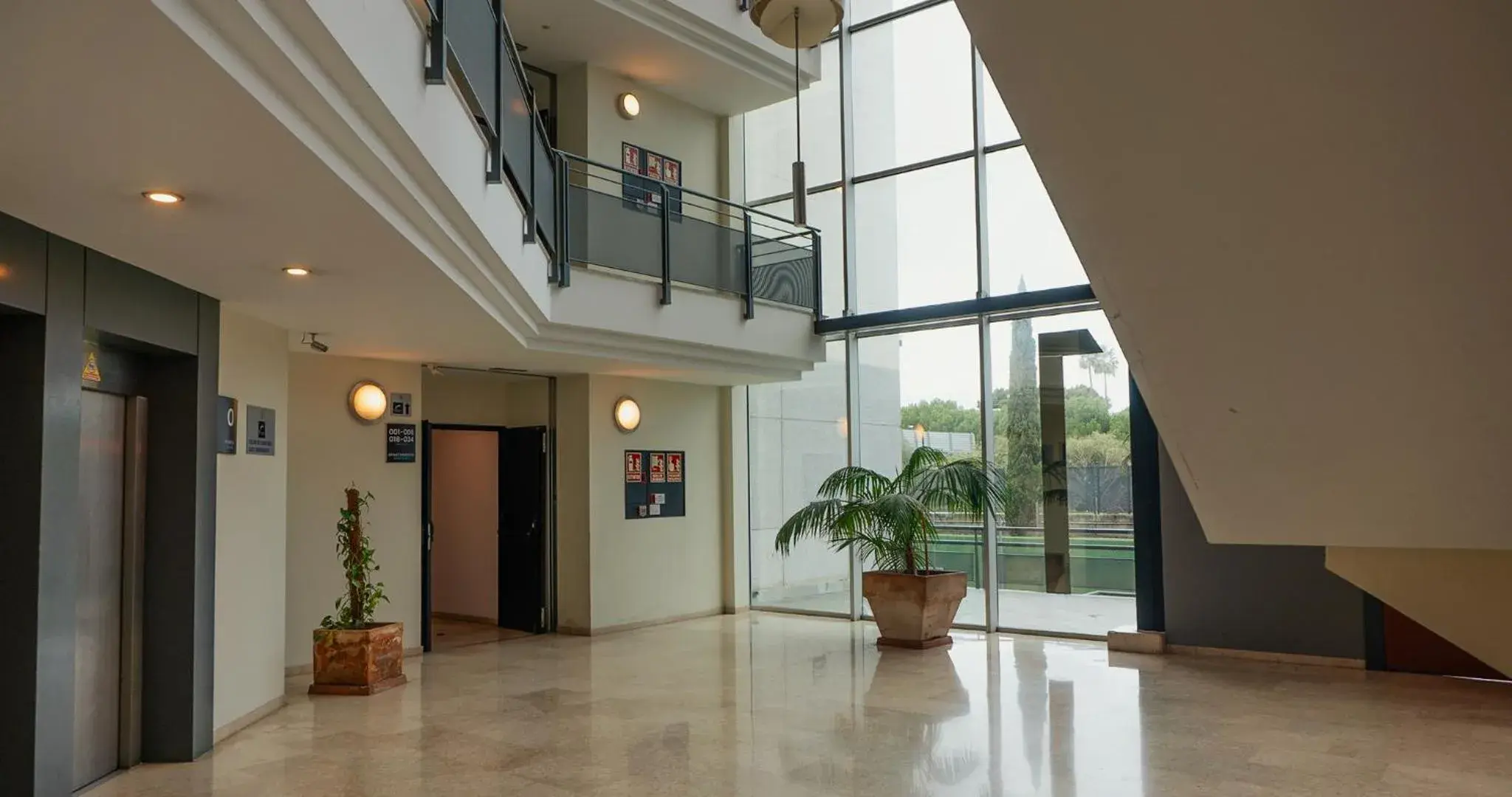 Lobby or reception in Apartamentos Vértice Sevilla Aljarafe Lobby or reception in Apartamentos Vértice Sevilla Aljarafe