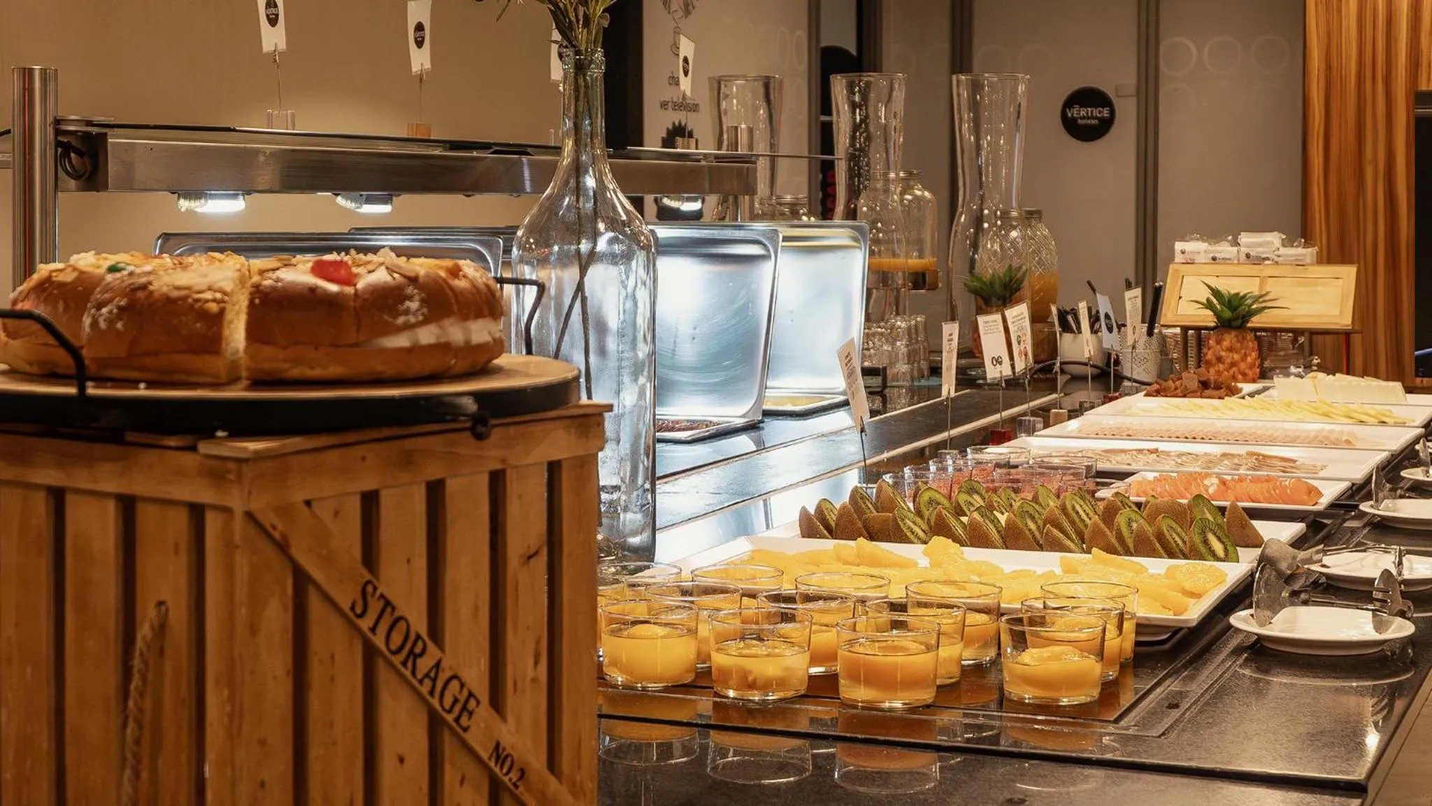 Buffet breakfast in Apartamentos Vértice Sevilla Aljarafe