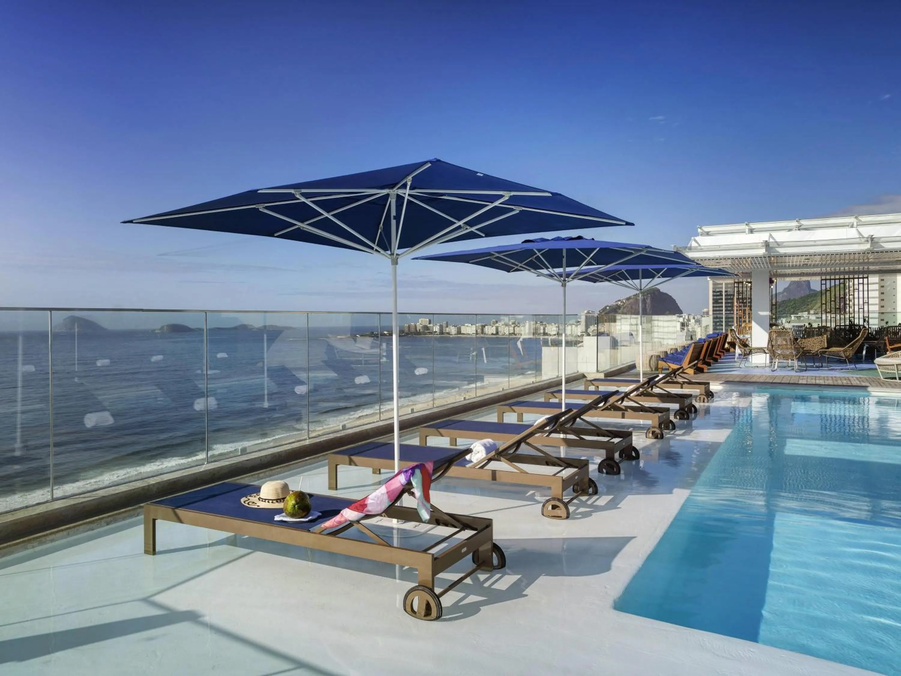 Property building in Novotel Rio de Janeiro Leme