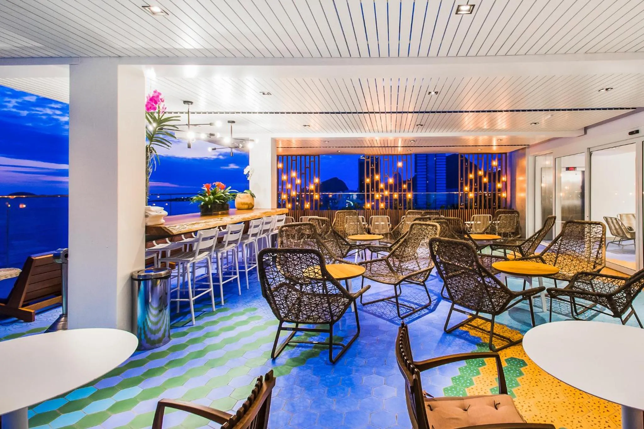 Restaurant/places to eat in Novotel Rio de Janeiro Leme