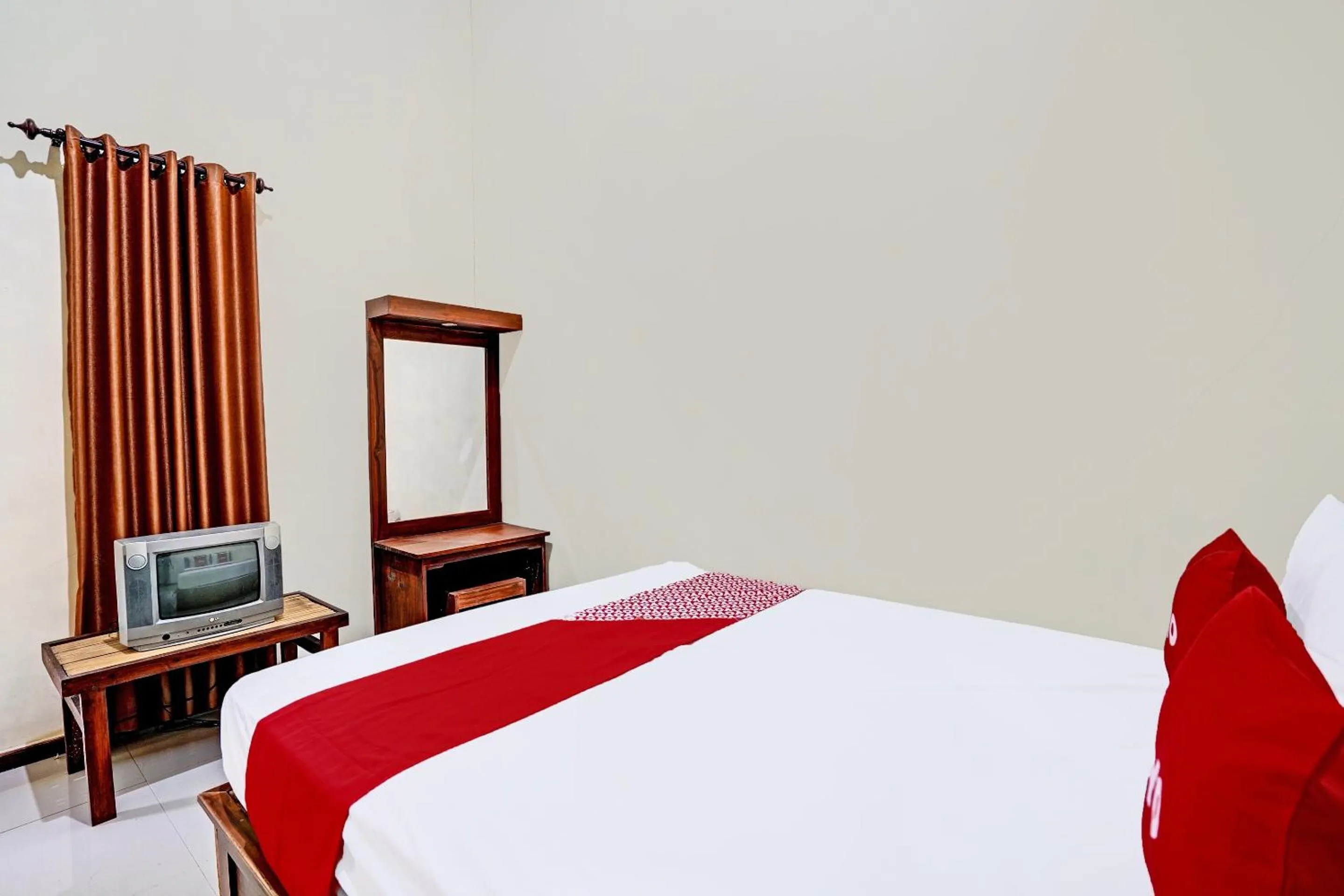 Bedroom, Bed in OYO 92367 Garuda Homestay Syariah