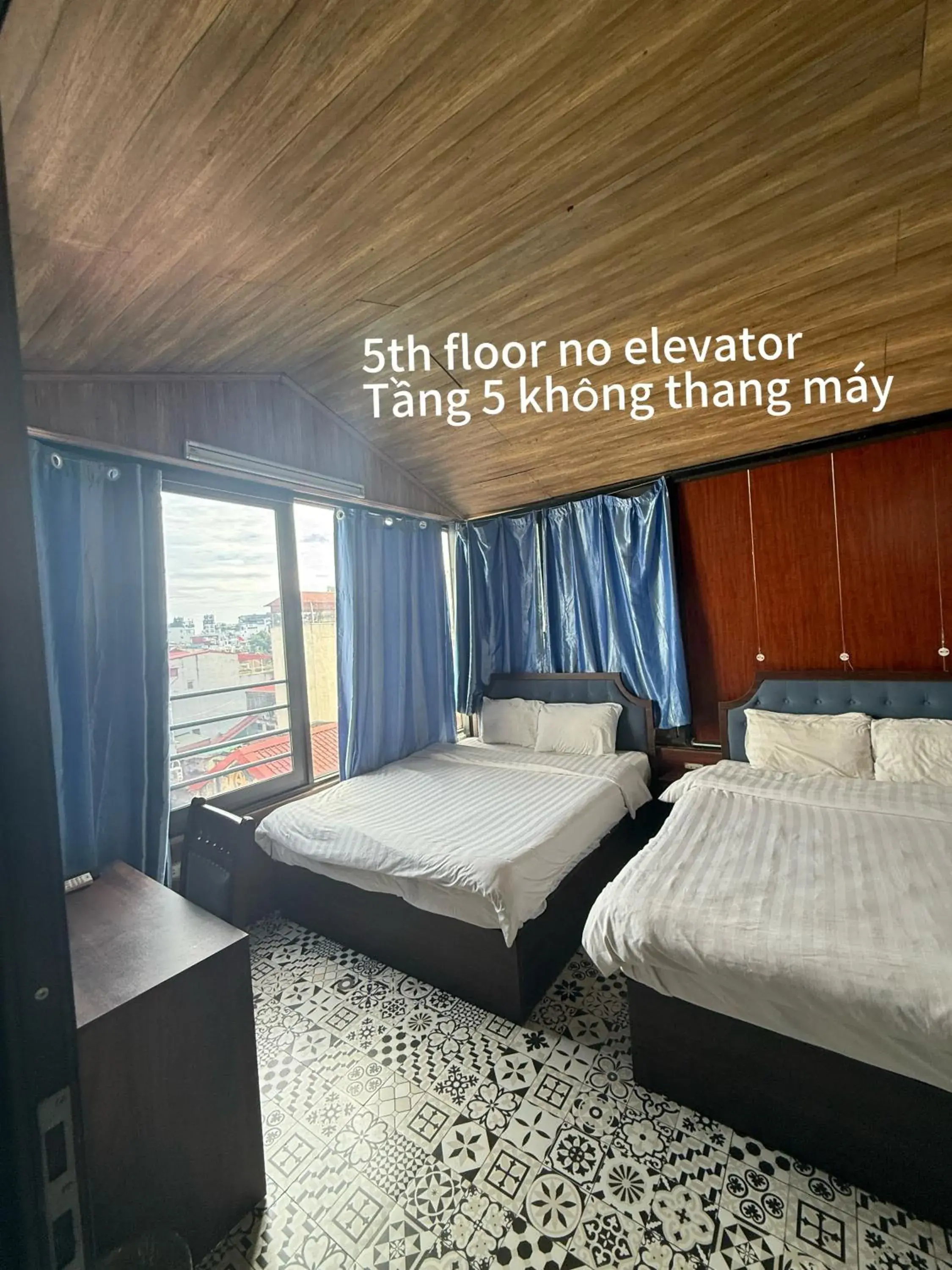 Quadruple Room in Hanoi Hidden Guest House Quadruple Room in Hanoi Hidden Guest House