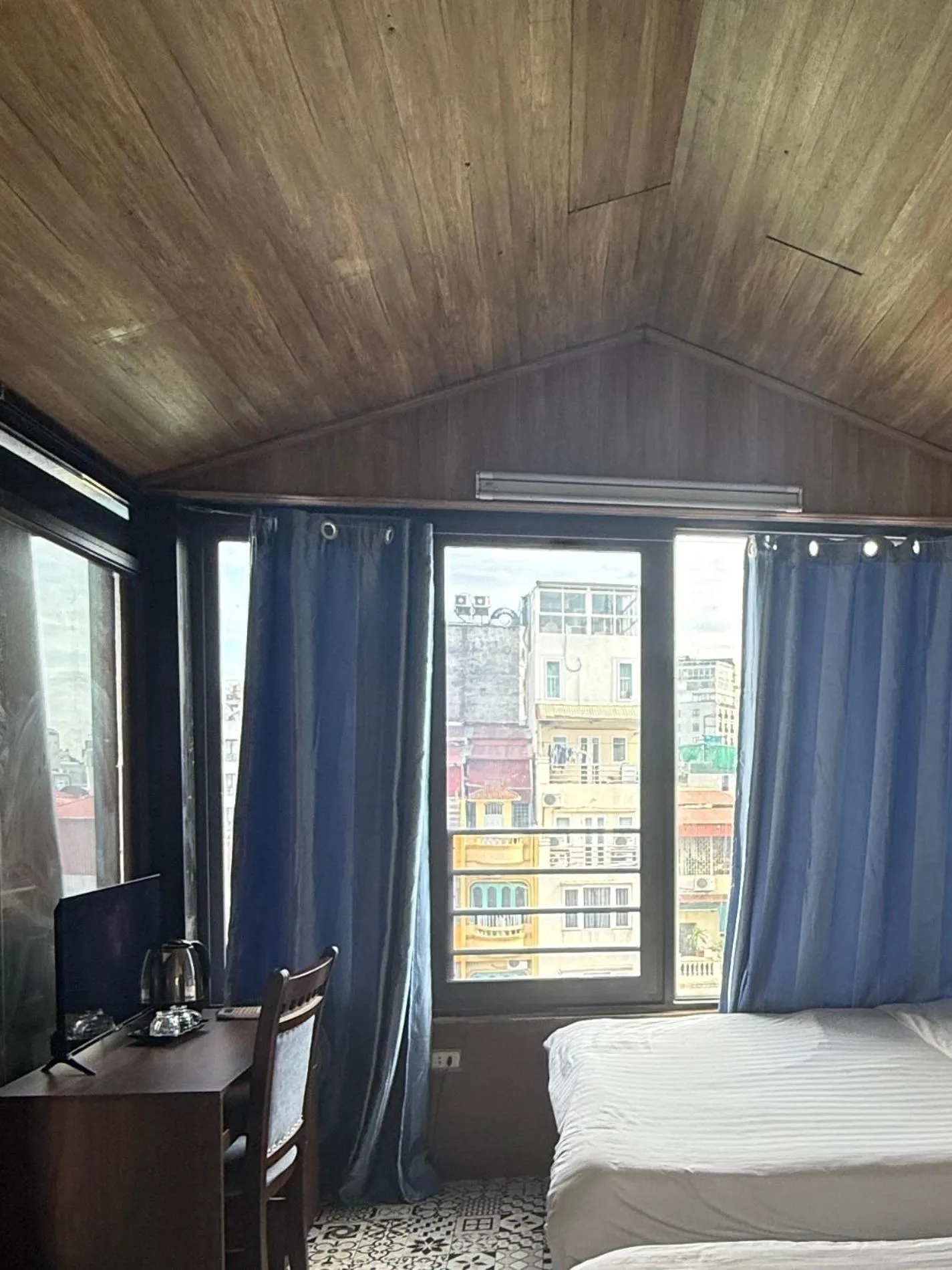 Bed in Hanoi Hidden Guest House