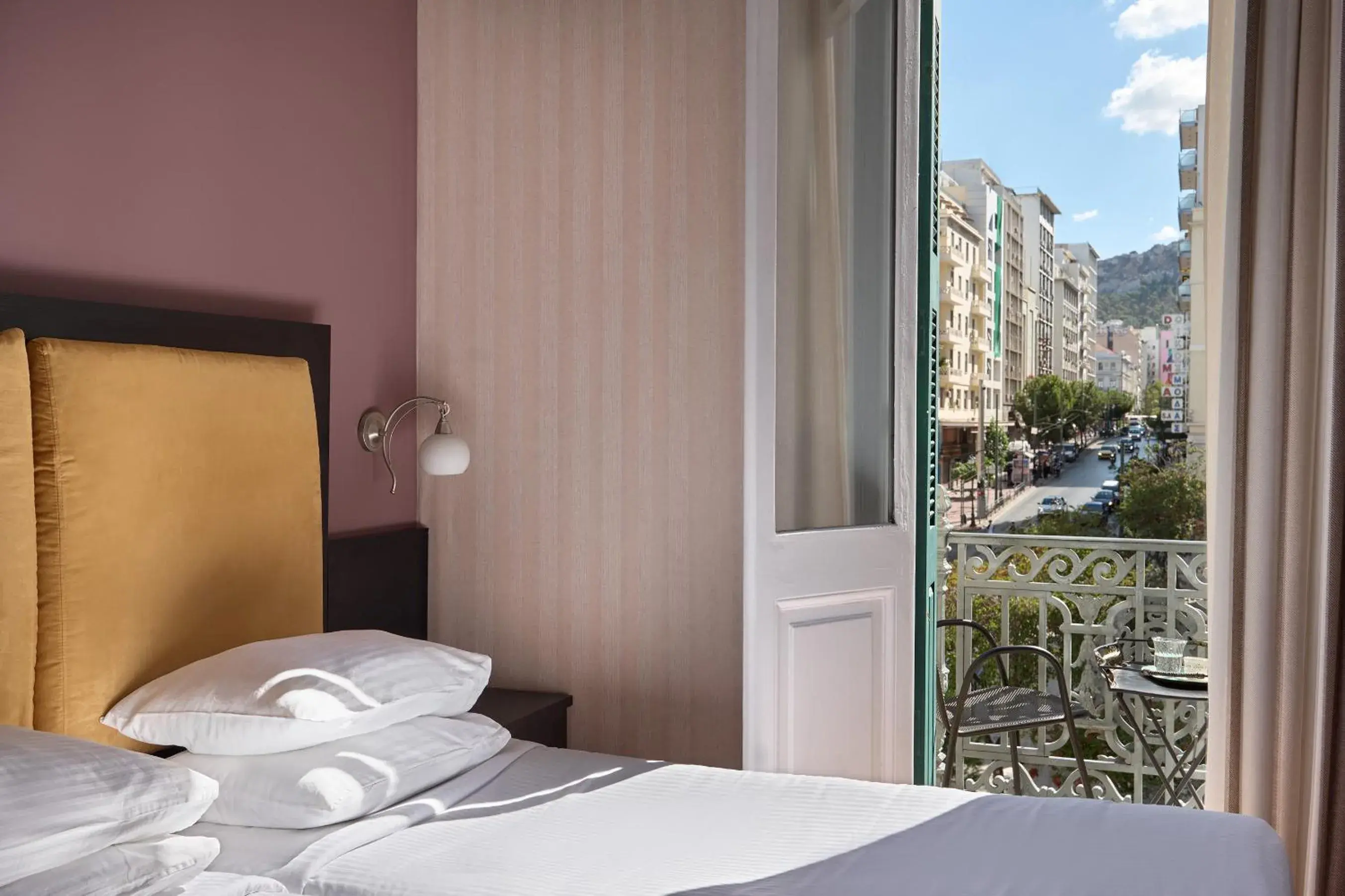 Bed in Delphi Art Hotel by Prima Hotels Bed in Delphi Art Hotel by Prima Hotels