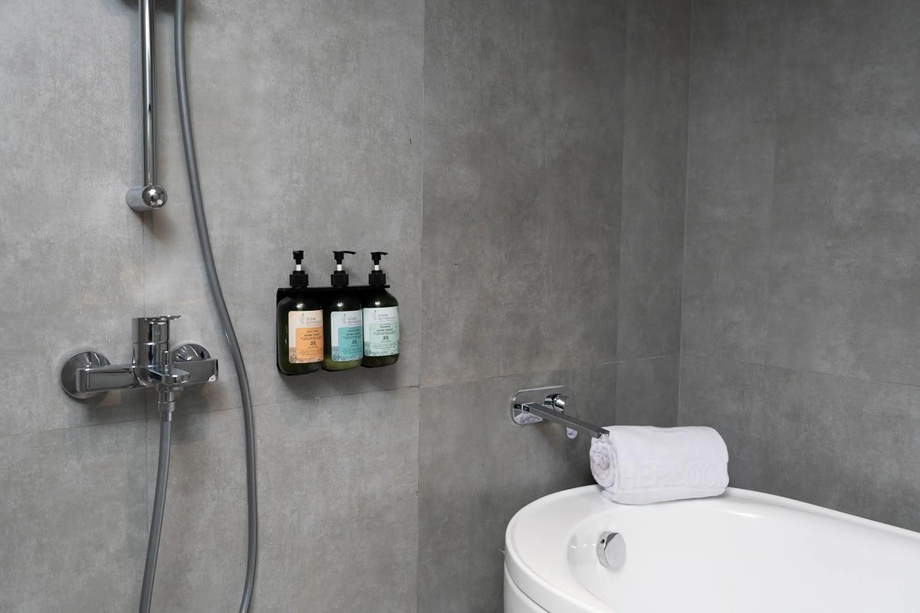 Bathroom in Herloom Hotel & Residence BSD Tangerang