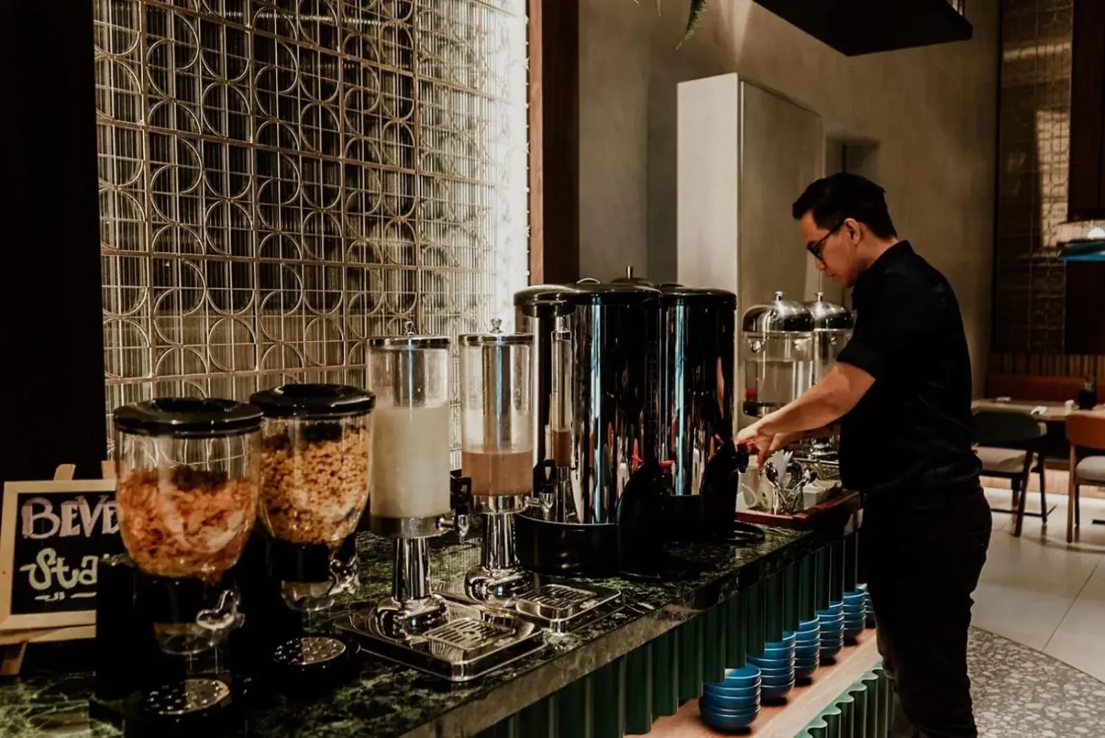 Restaurant/places to eat in Herloom Hotel & Residence BSD Tangerang Restaurant/places to eat in Herloom Hotel & Residence BSD Tangerang