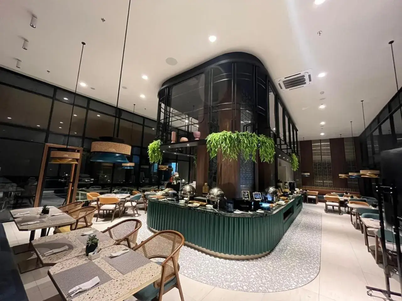 Restaurant/places to eat in Herloom Hotel & Residence BSD Tangerang Restaurant/places to eat in Herloom Hotel & Residence BSD Tangerang