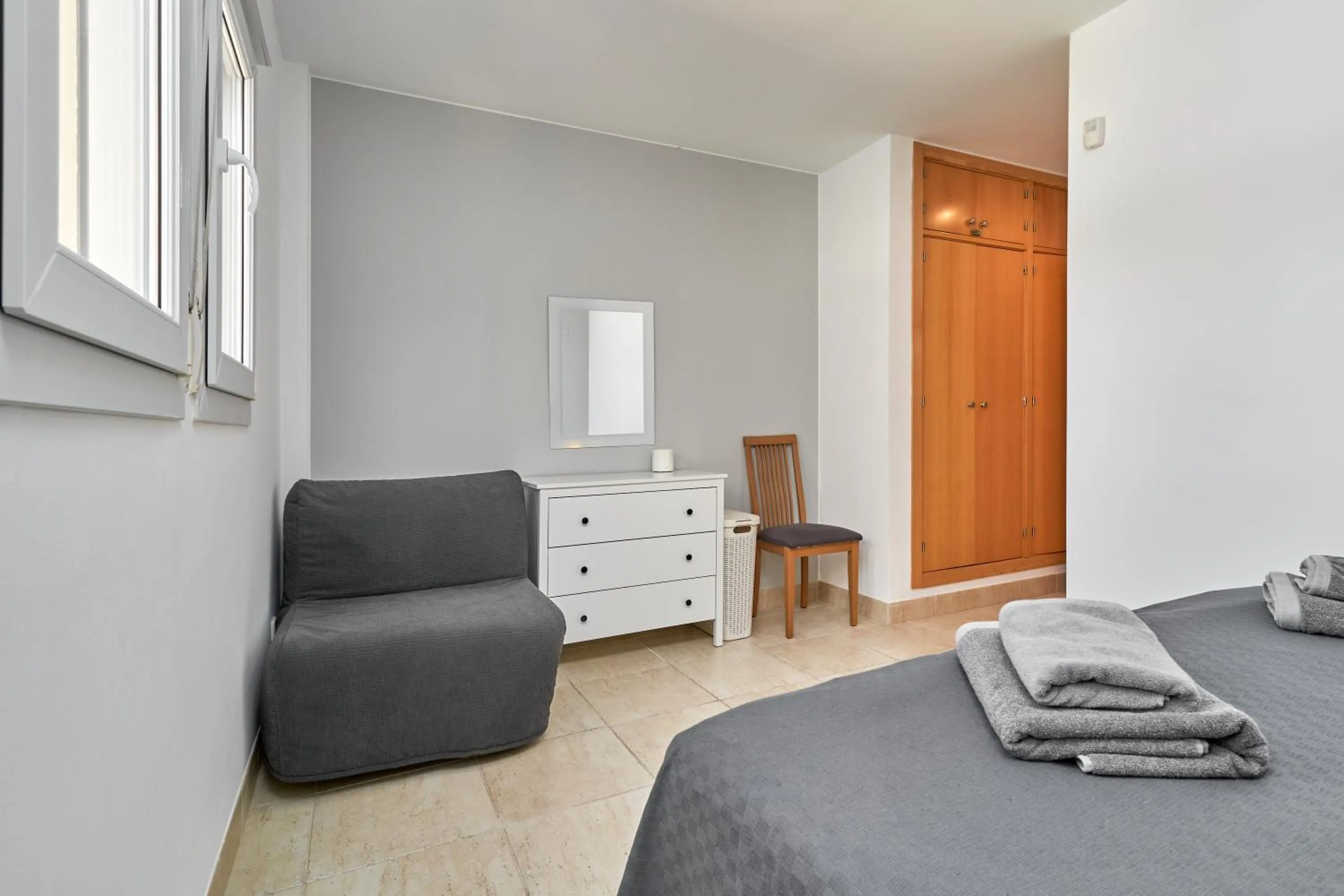 Property building, Bed in Apartamento Vistamar