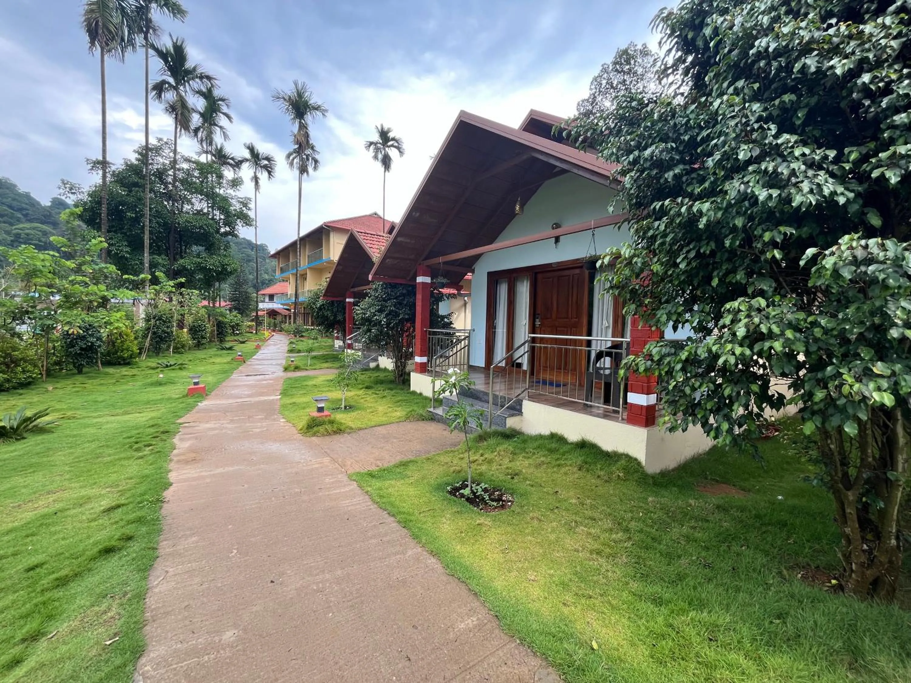 Facade/entrance in Hill Crest Resort - Coorg